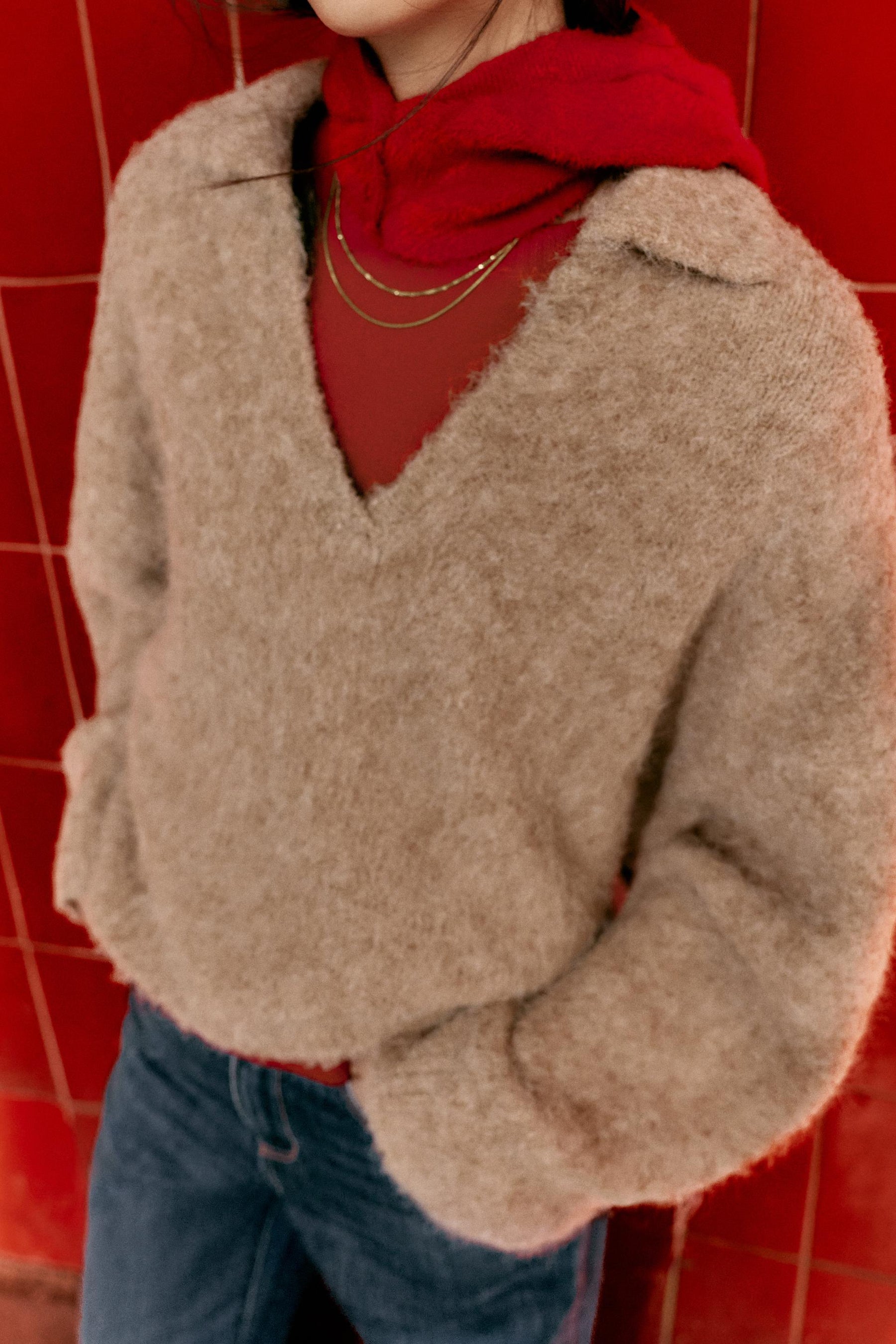 BRUSHED EFFECT KNIT JUMPER - Image 4