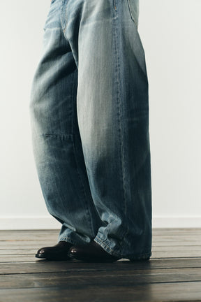 Mid-Waist Baggy Jeans