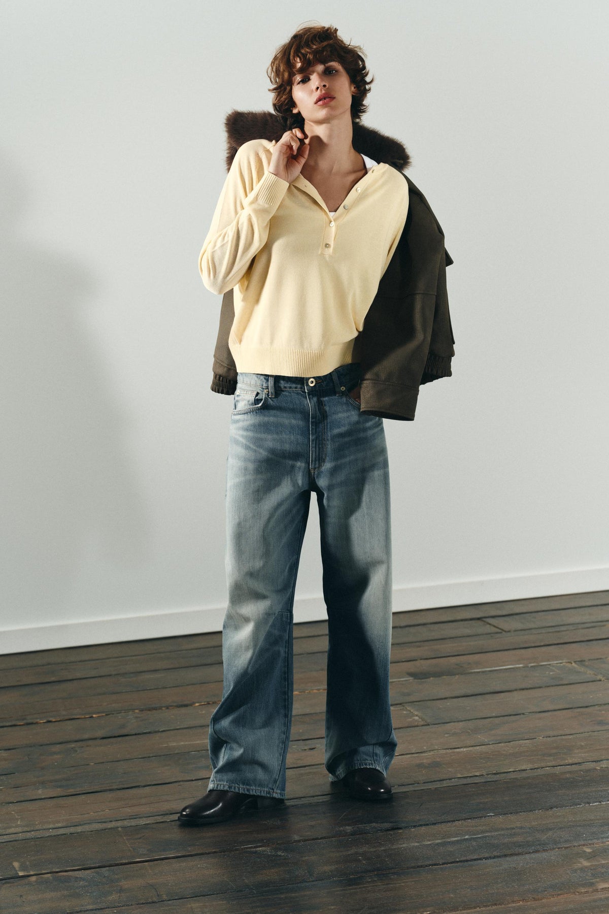 Mid-Waist Baggy Jeans