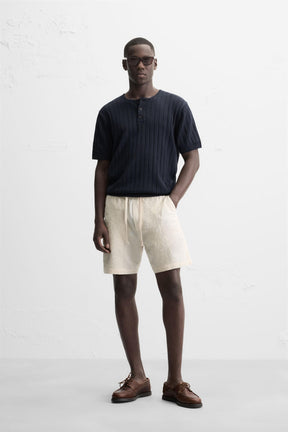 JACQUARD TEXTURED BERMUDA SHORTS - Image 1