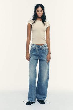 PLAIN KNIT BOAT NECK TOP - Image 1