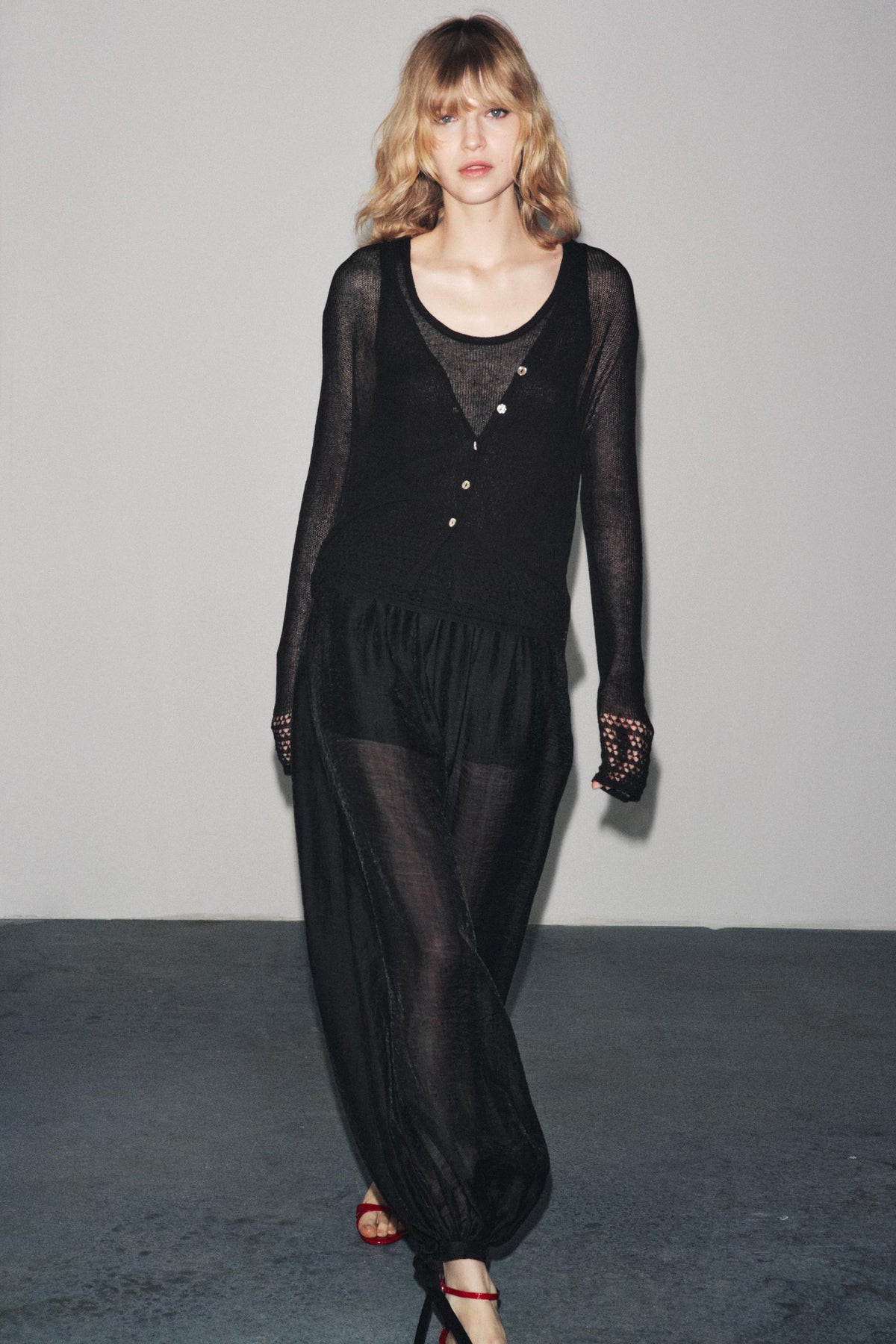 POINTELLE KNIT CROP TOP - Image 1