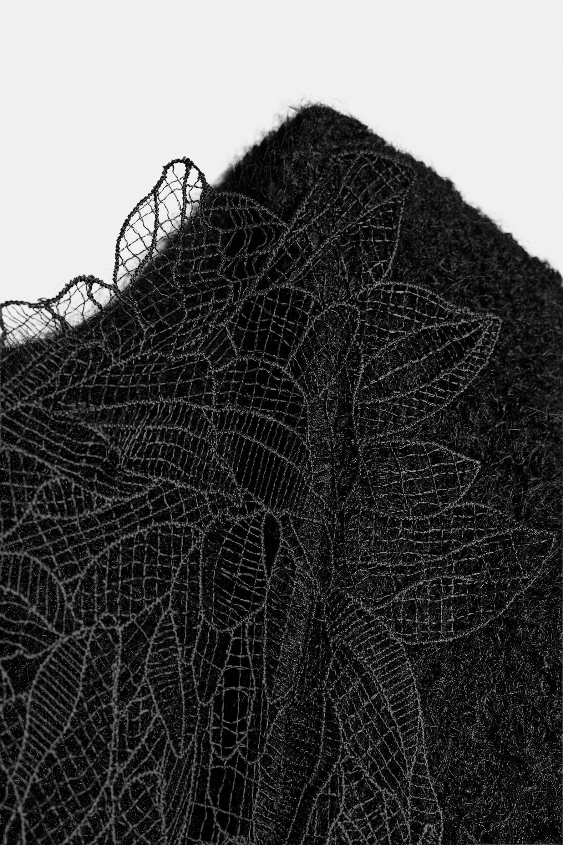LACE-COMBINED KNIT JUMPER