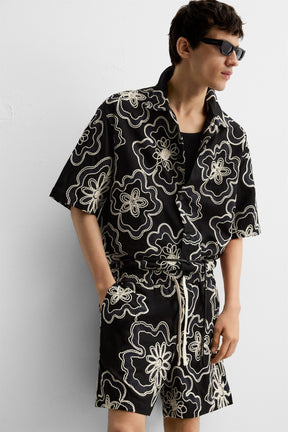 EMBOSSED EMBROIDERED BERMUDA SHORTS - Image 5