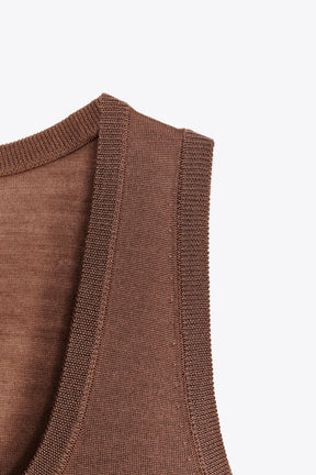 100% WOOL SLEEVELESS TOP - Image 2