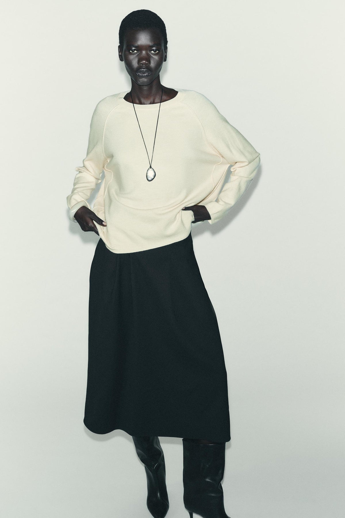 OVERSIZED KNIT JUMPER