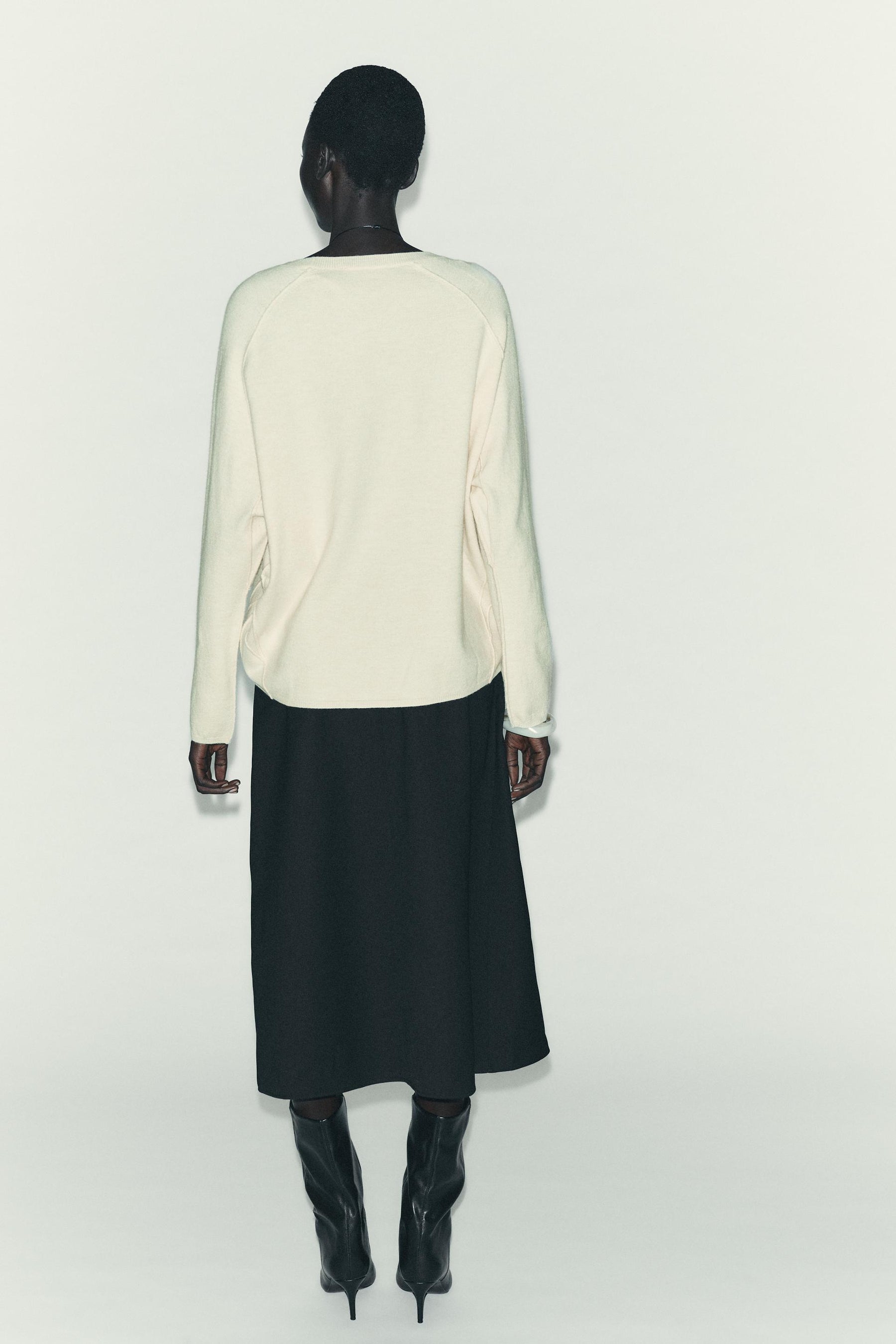 OVERSIZED KNIT JUMPER