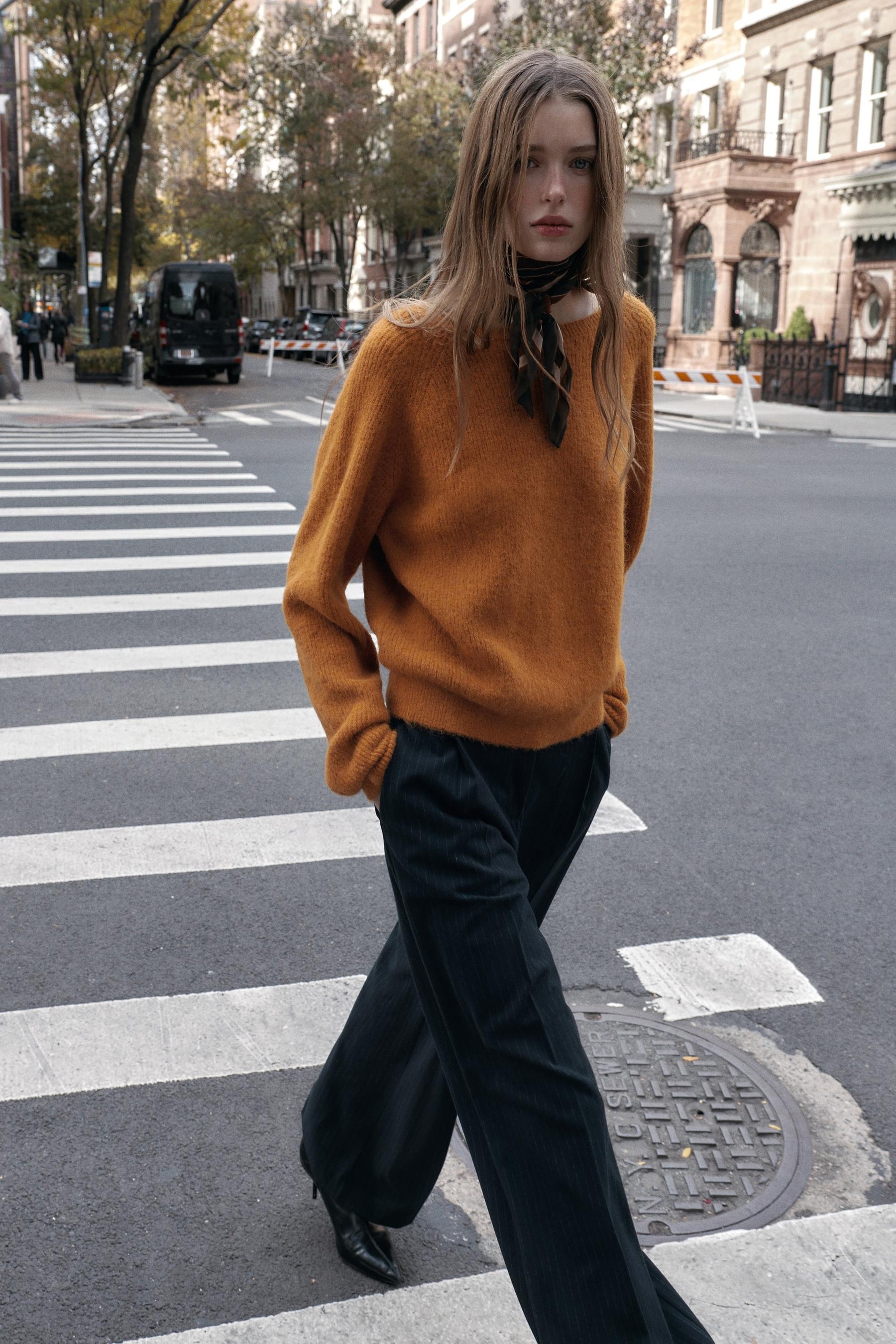 KNOTTED BACK KNIT JUMPER