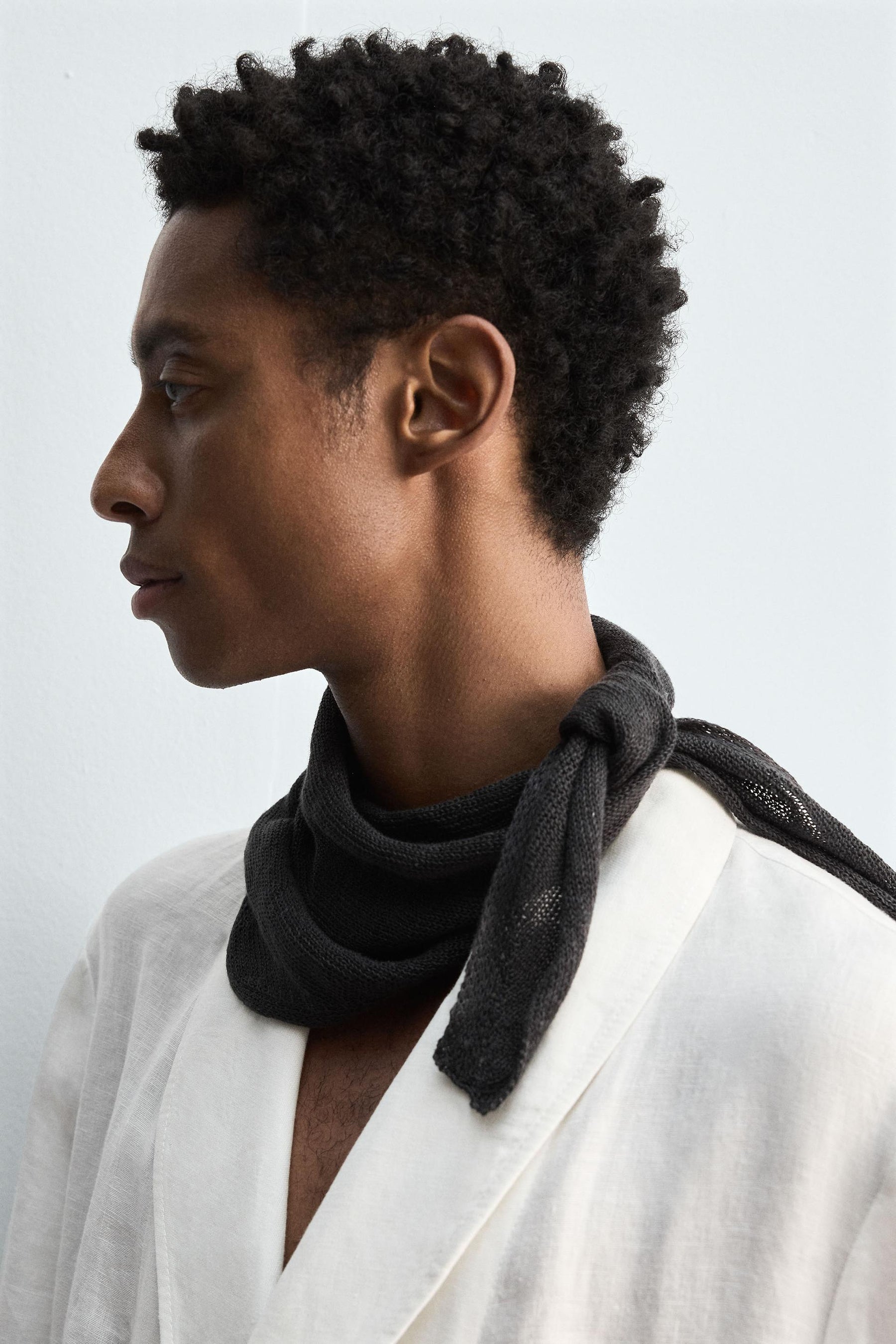 100% LINEN KNITTED BANDANNA - Image 2