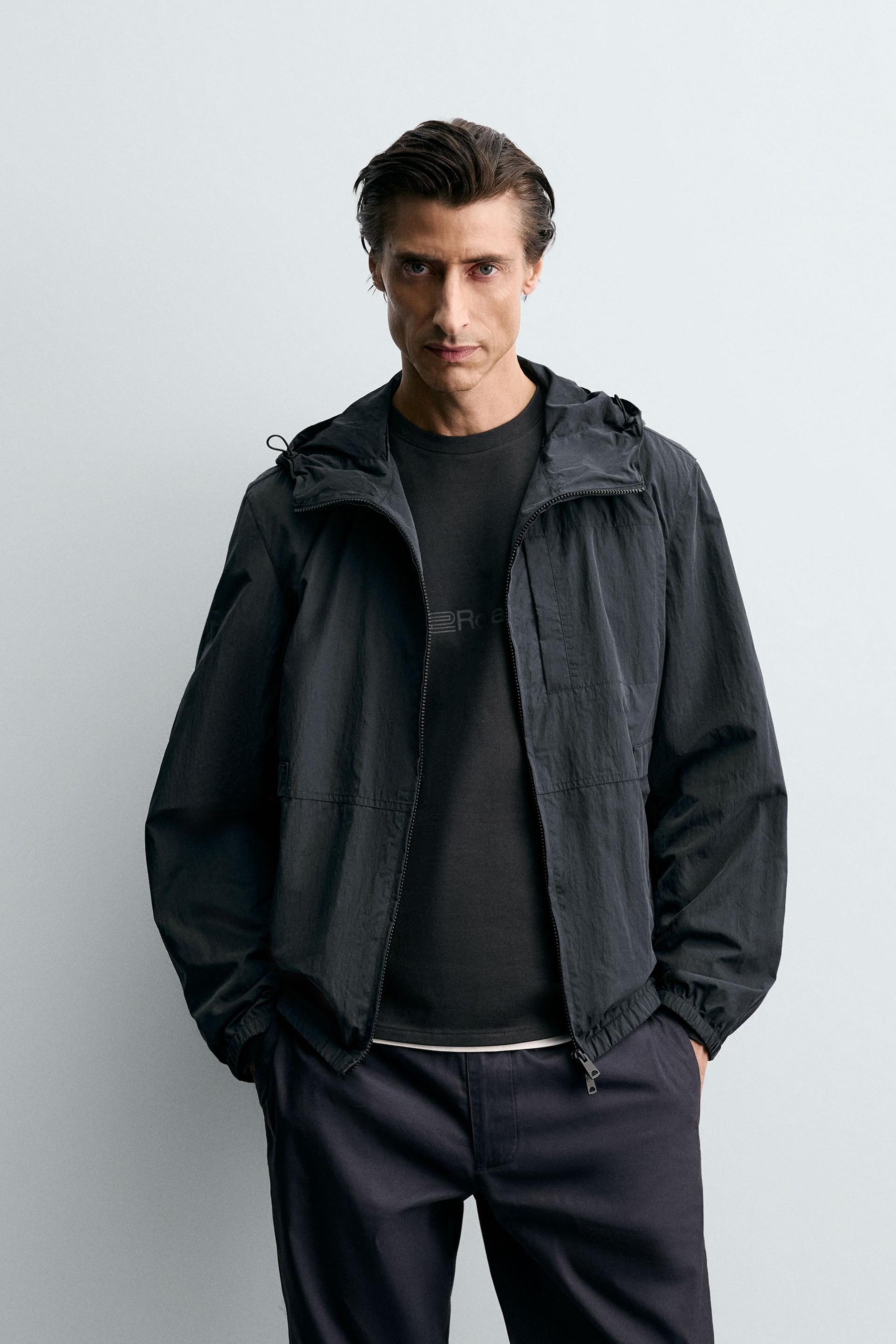 LIGHTWEIGHT WATER-REPELLENT TECHNICAL JACKET - Image 2