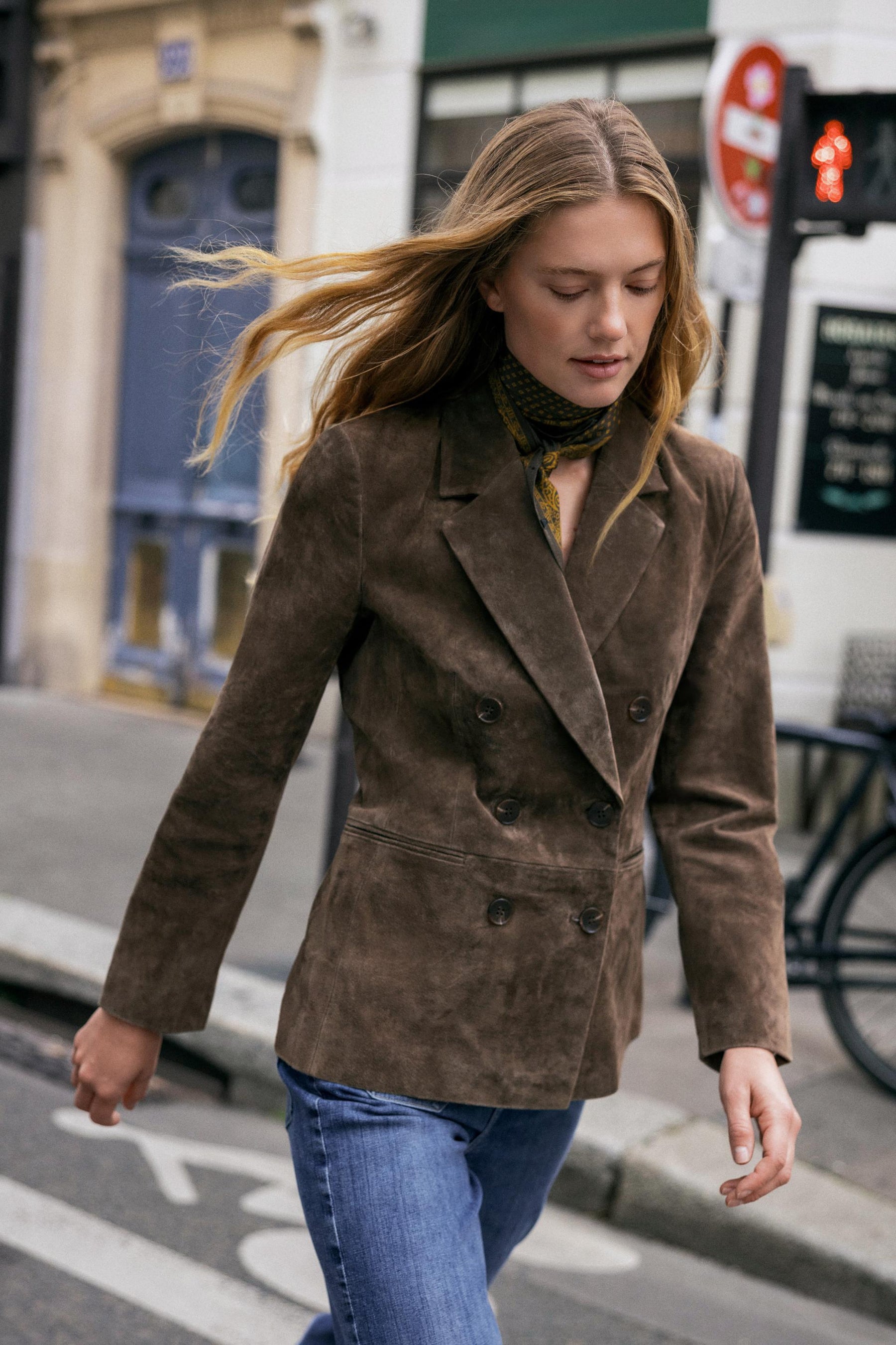 LEATHER DOUBLE-BREASTED BLAZER