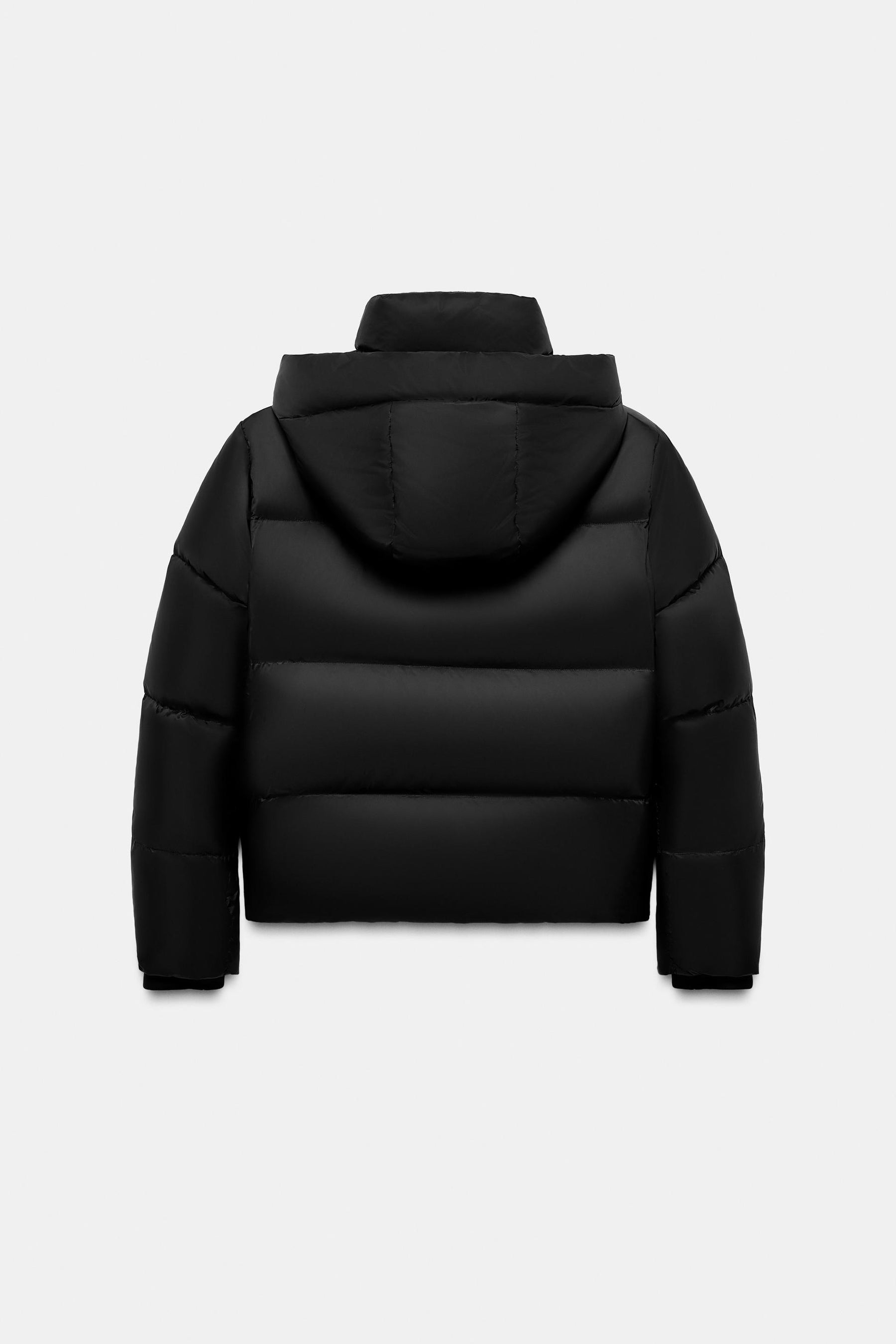 Water-repellent puffer jacket