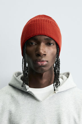 BASIC KNIT BEANIE - Image 1