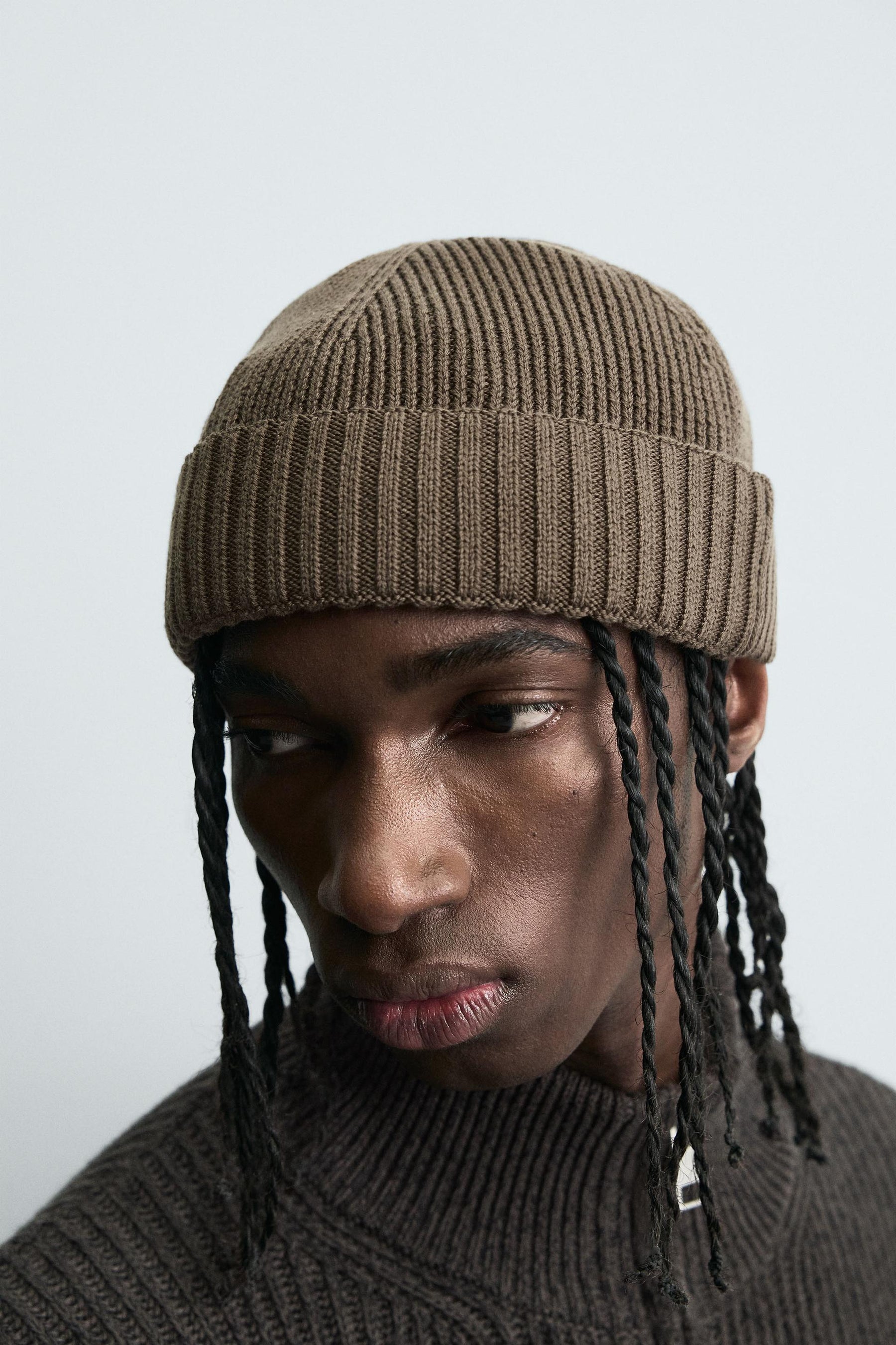 BASIC SHORT BEANIE - Image 3