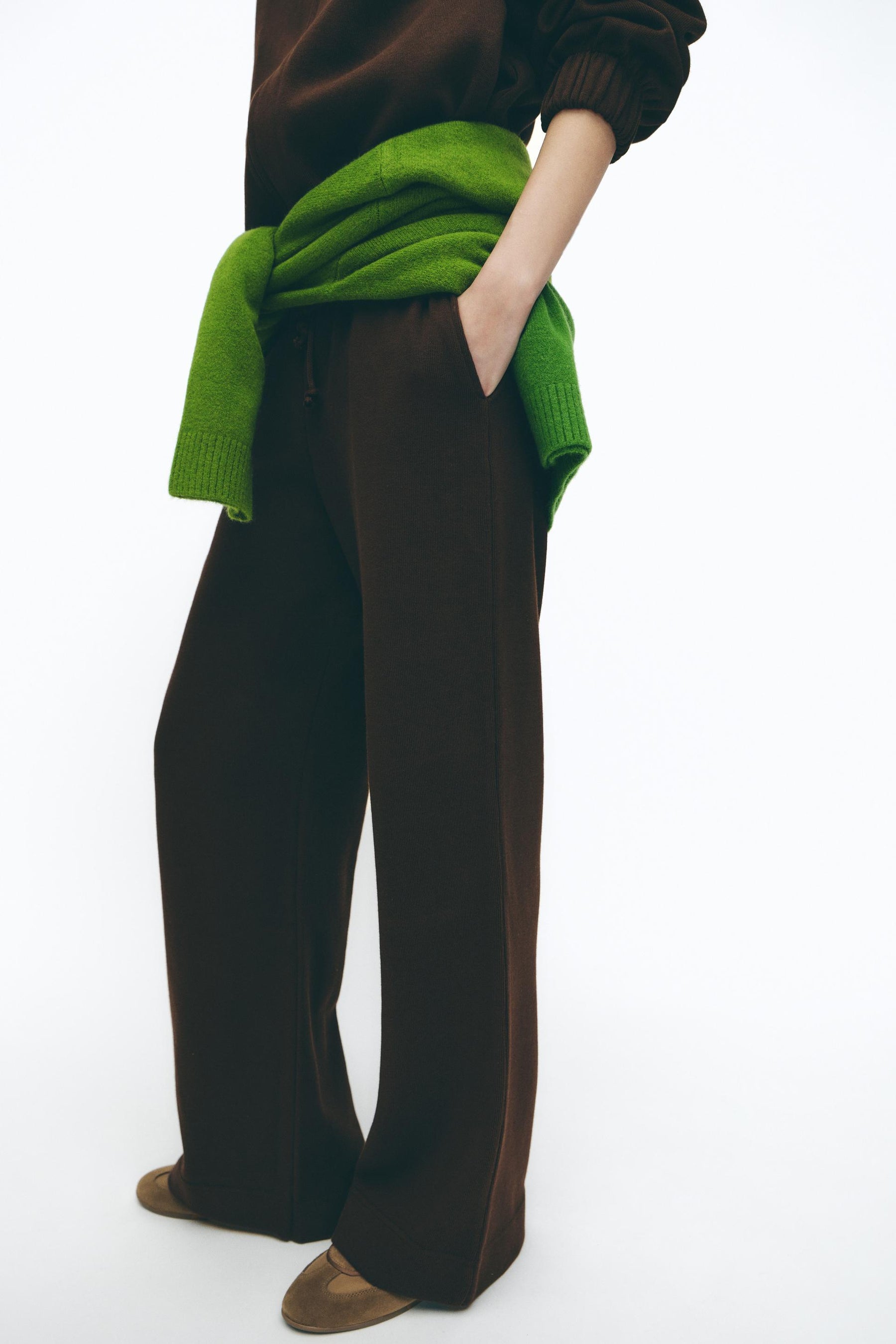 STRAIGHT-LEG TROUSERS