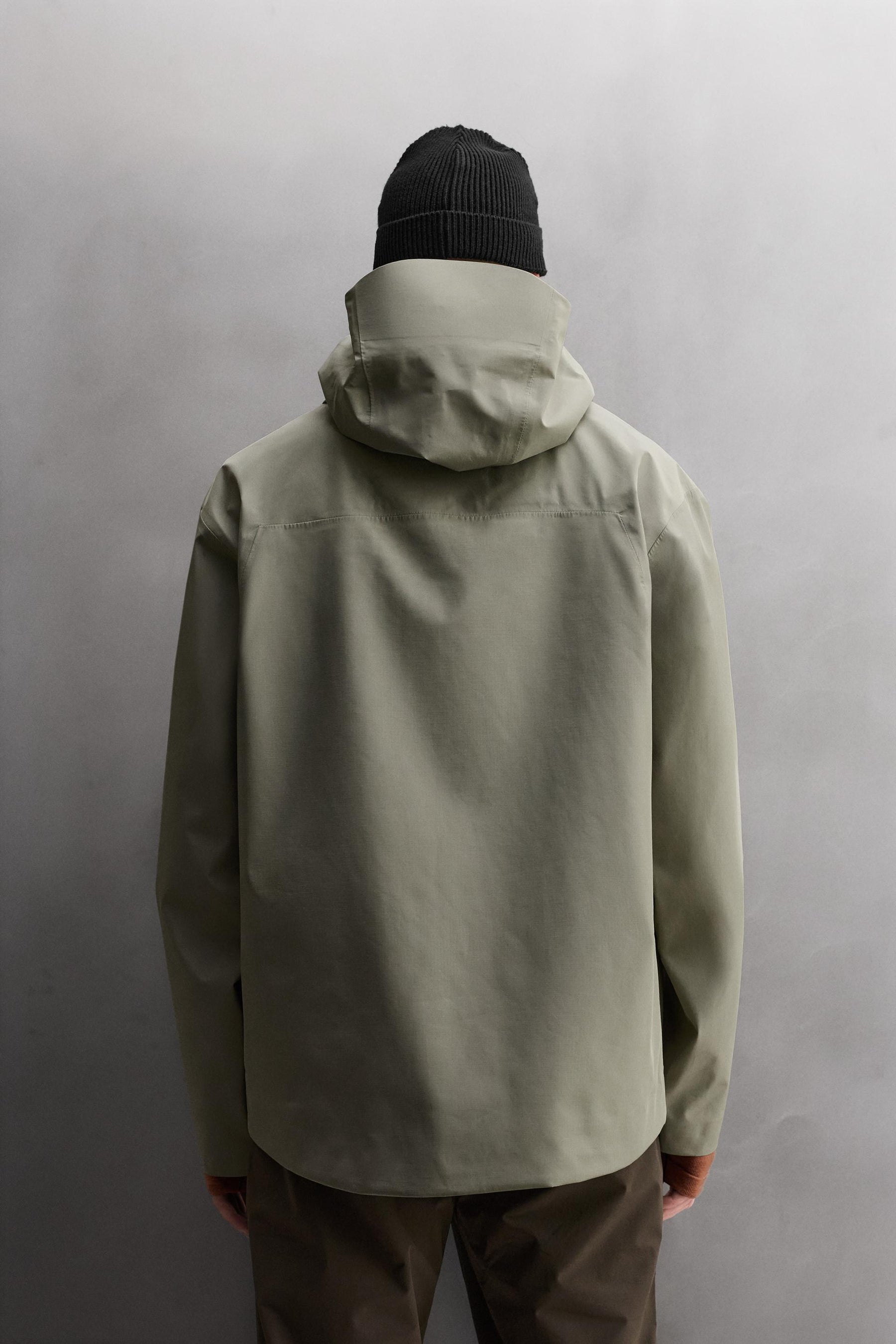 WATERPROOF SHELL TECHNICAL JACKET - Image 3