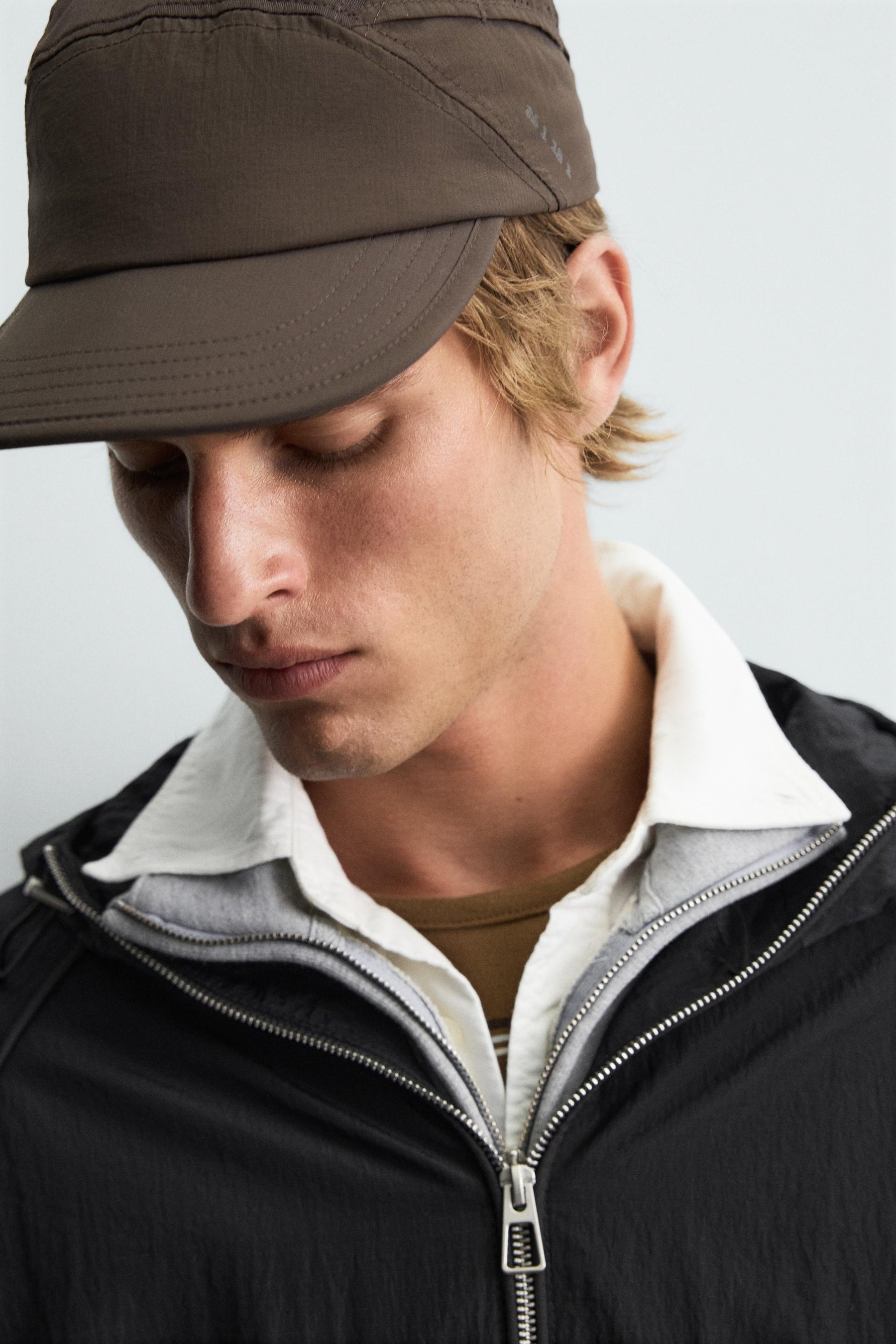 LIGHTWEIGHT WATER-REPELLENT TECHNICAL JACKET - Image 5