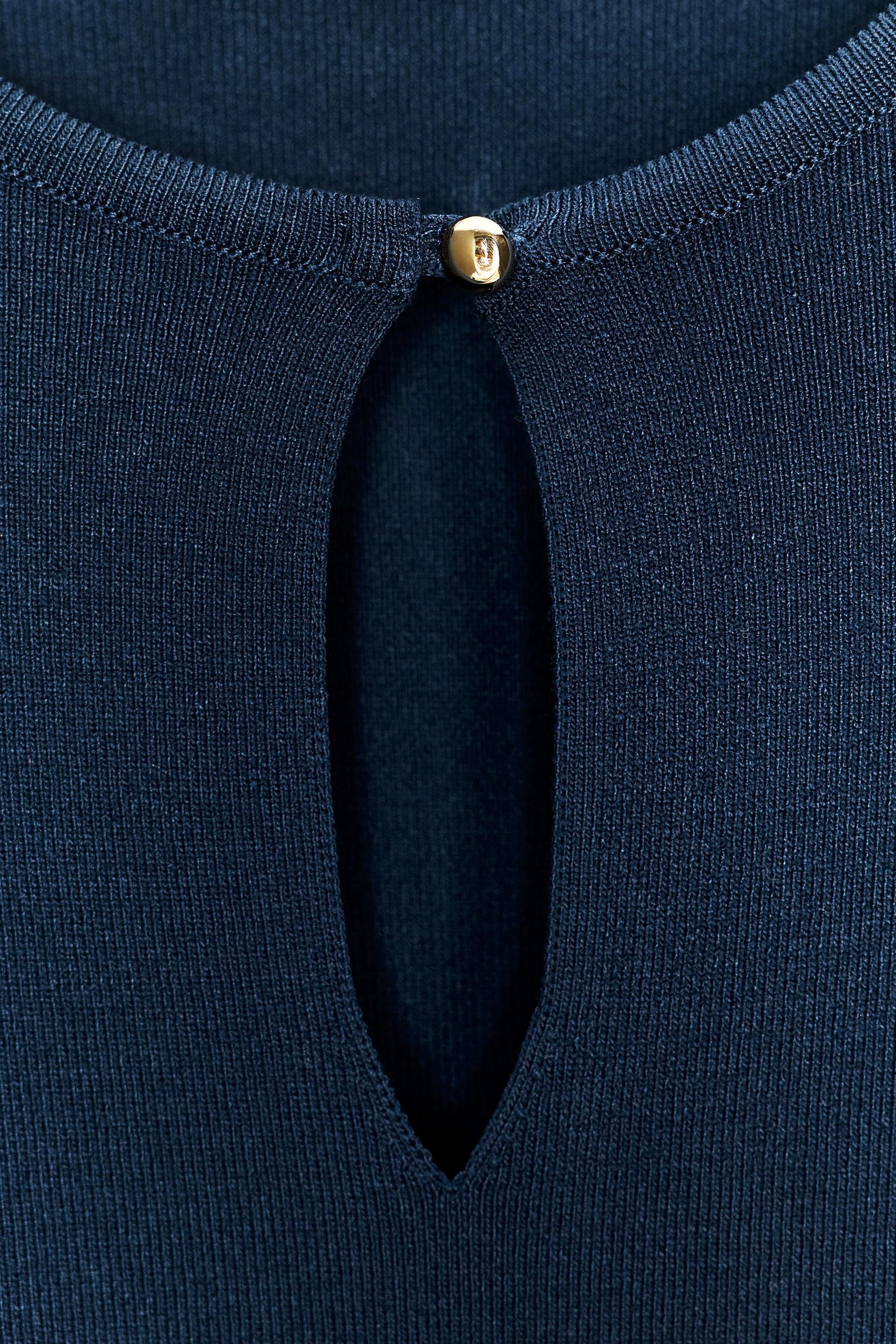 KNIT TOP WITH CUTWORK EMBROIDERY - Image 7