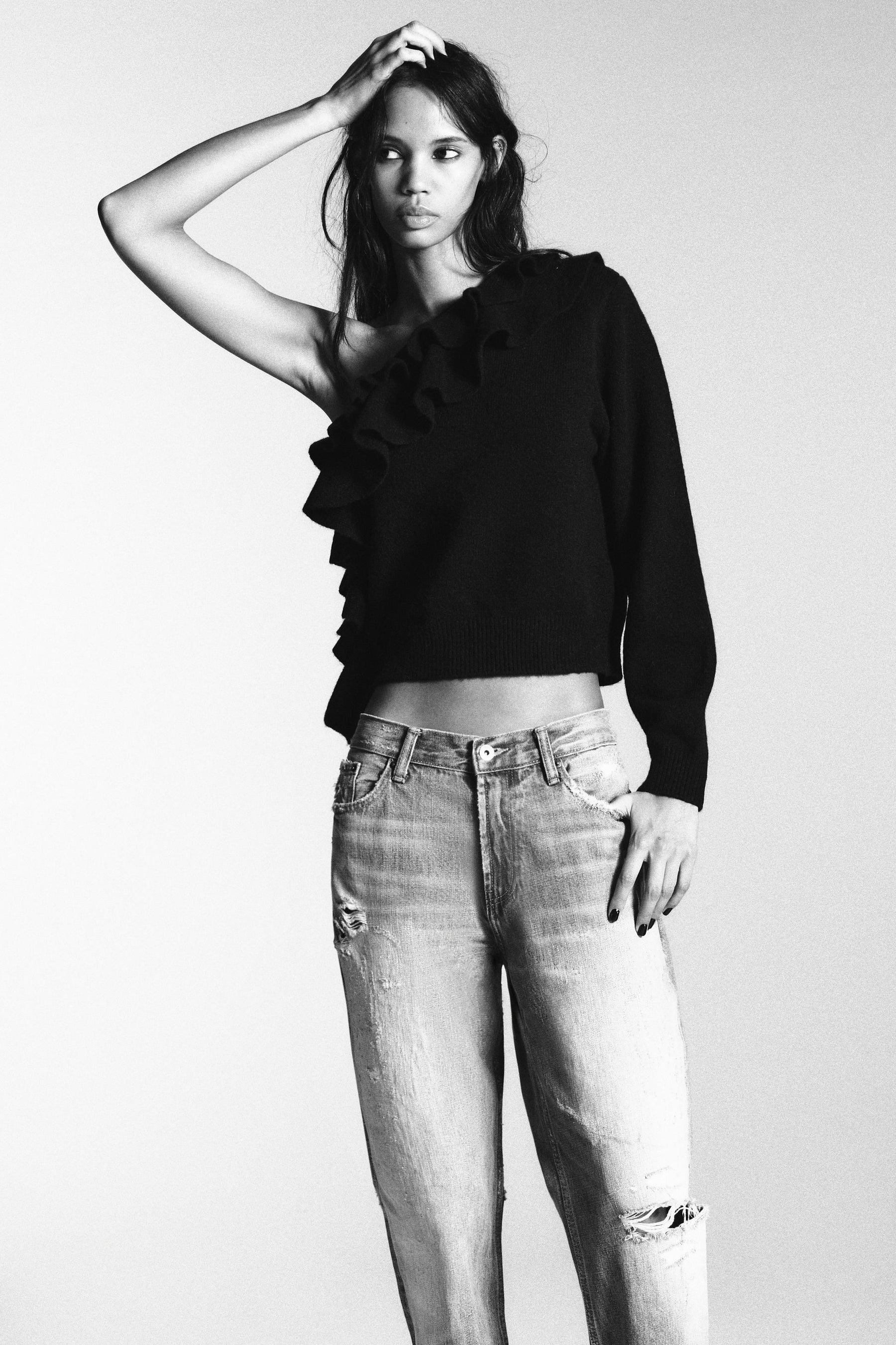 ASYMMETRIC KNIT JUMPER WITH RUFFLES - Image 2