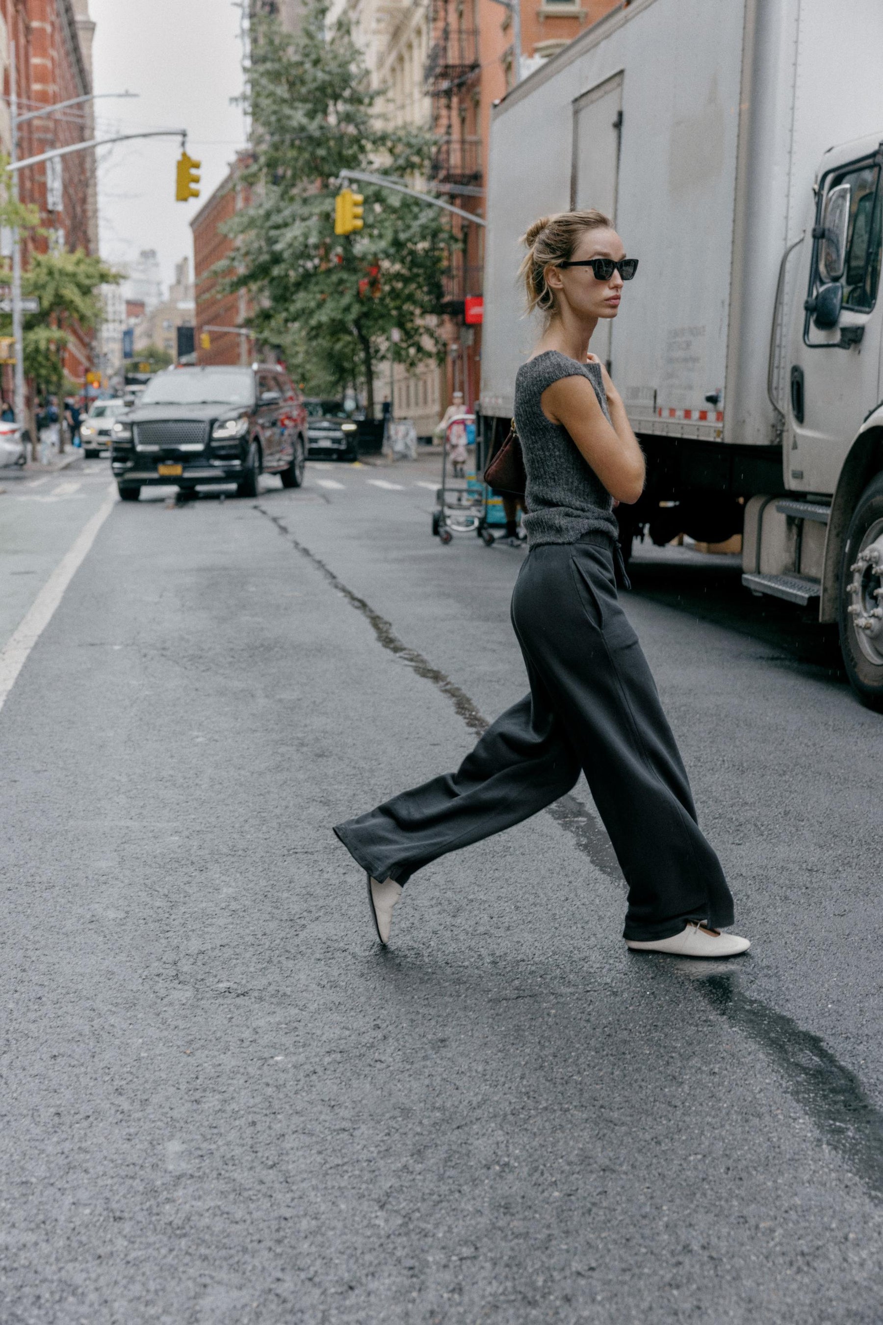 CONTRAST WASHED TROUSERS