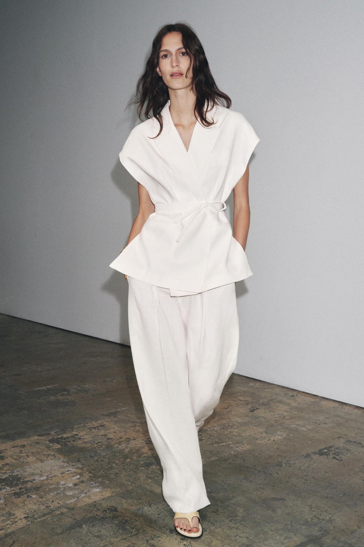 Pleated Linen Blend Trousers