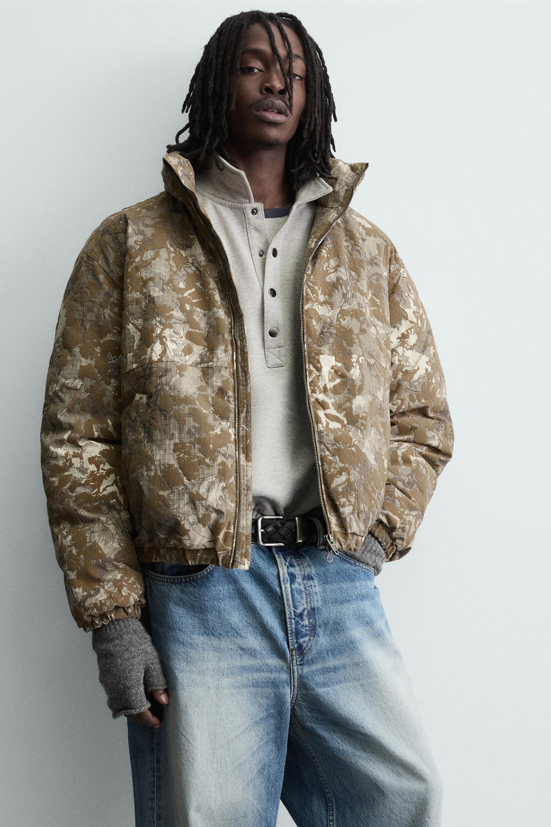 FLOCKED PRINT PUFFER JACKET - Image 5