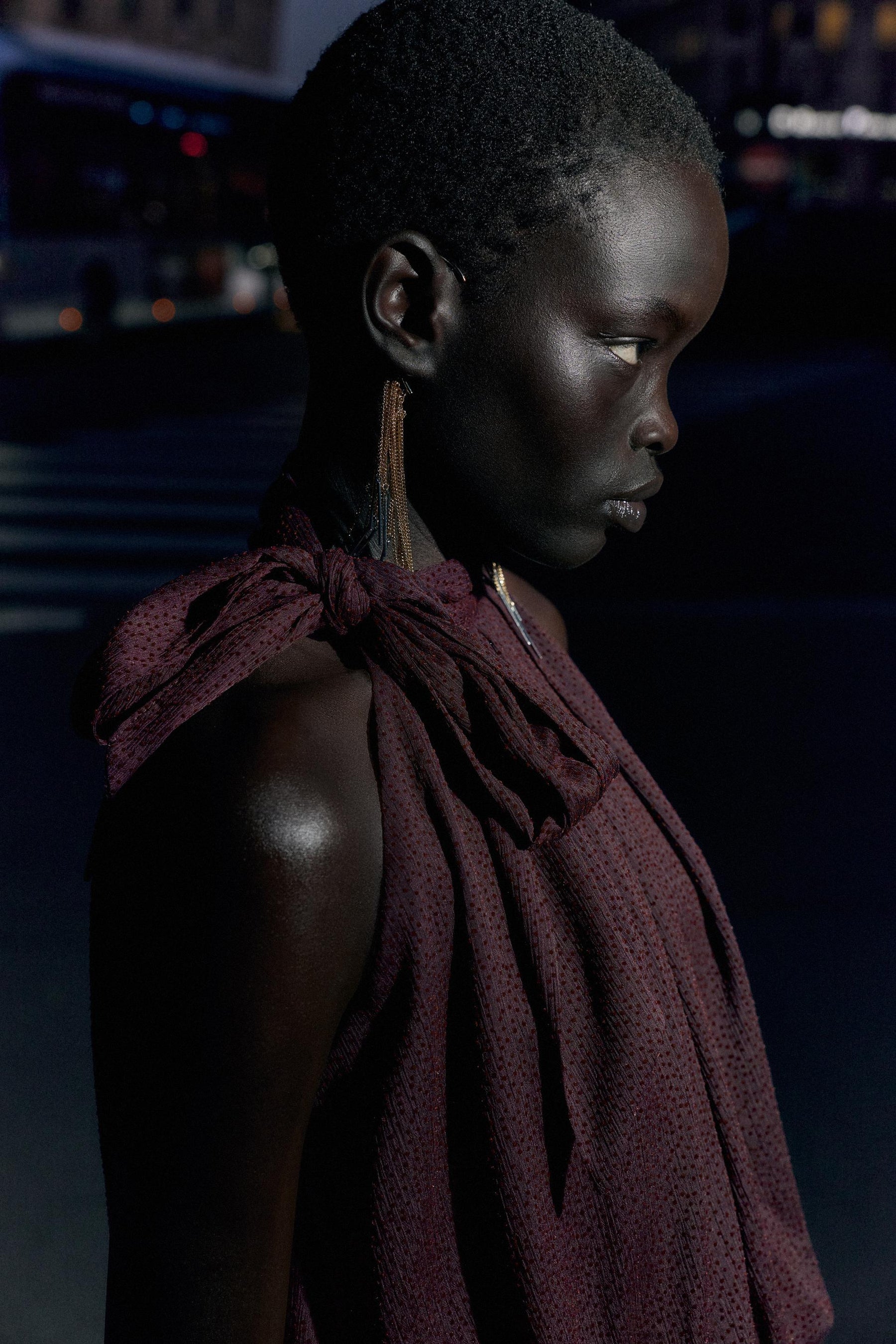 BALLOON HALTER NECK TOP