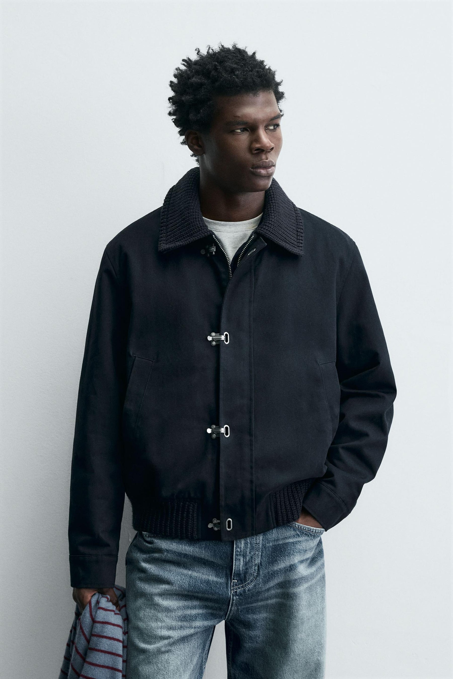 TOGGLE JACKET WITH CONTRAST COLLAR - Image 2