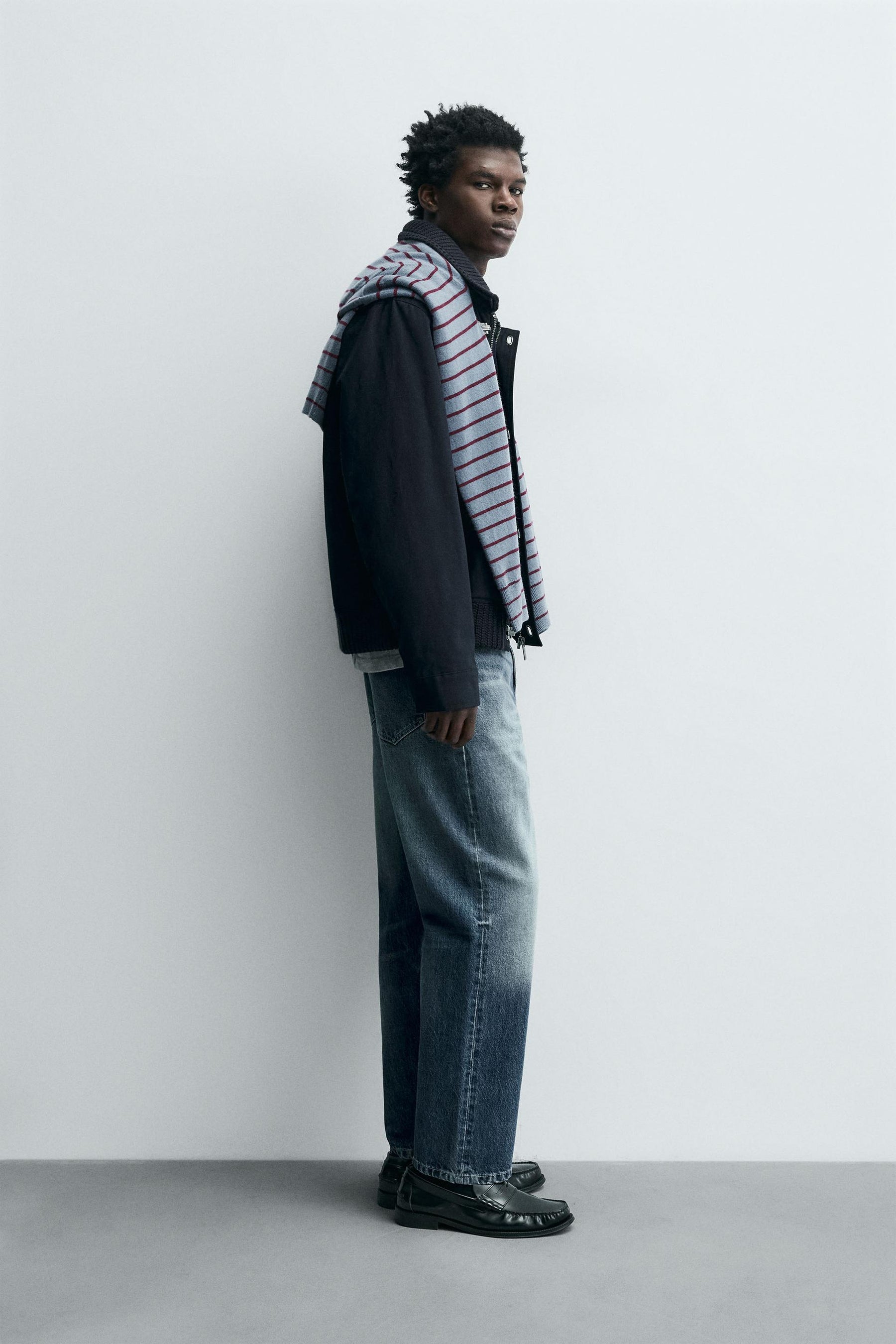 TOGGLE JACKET WITH CONTRAST COLLAR - Image 4