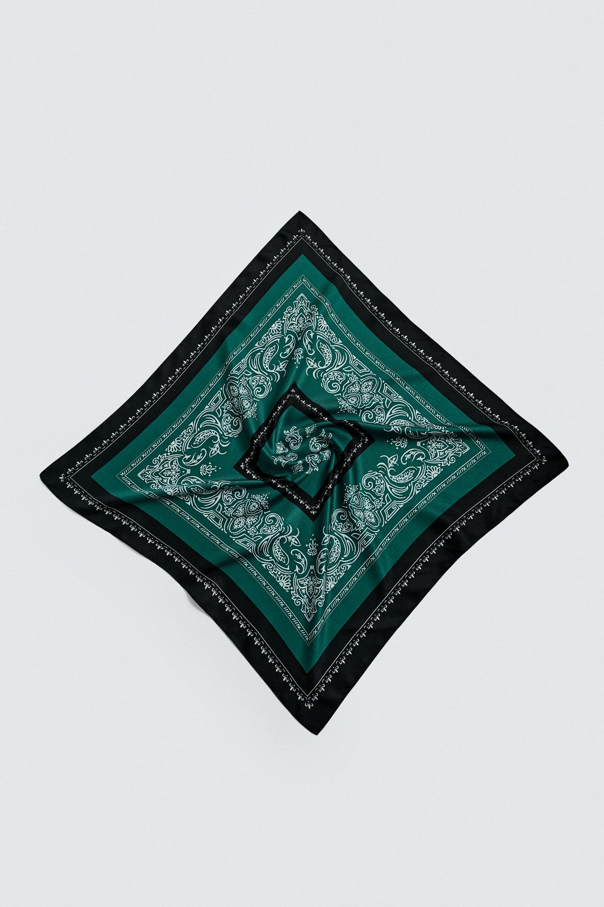 PAISLEY PRINT BANDANA - Image 1