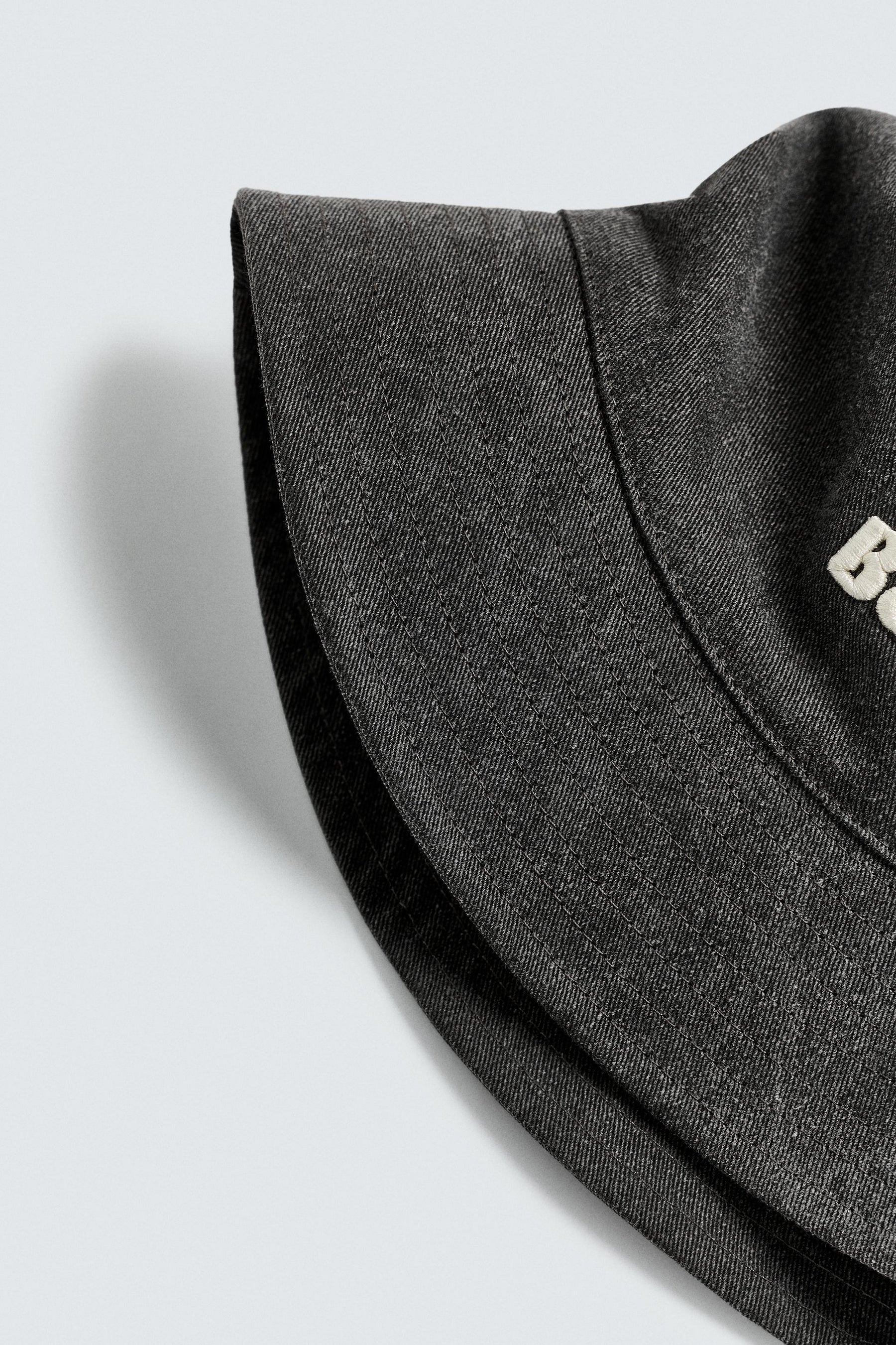 CONTRAST EMBROIDERY BUCKET HAT - Image 7