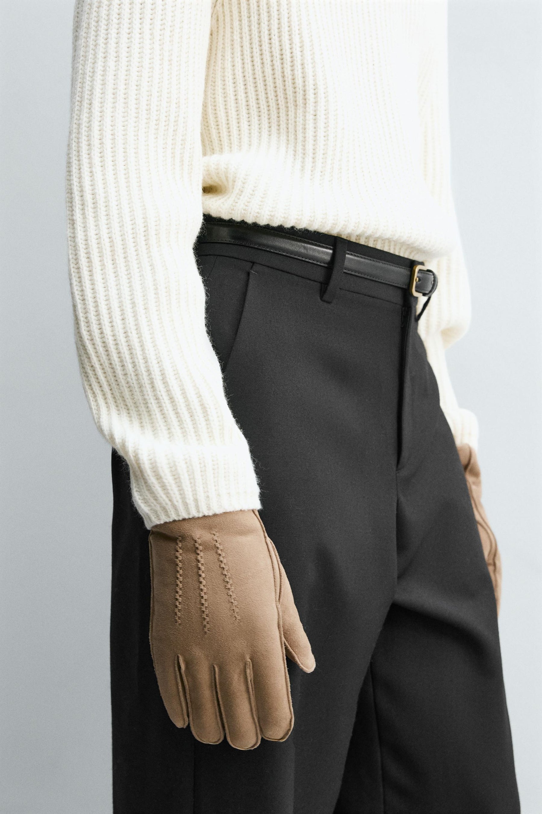 CONTRAST LEATHER GLOVES - Image 1