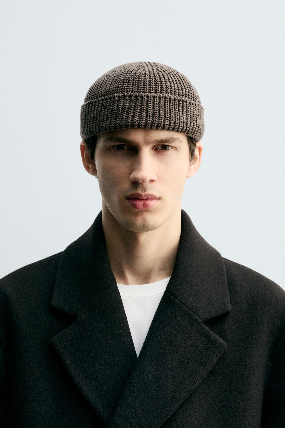 SHORT KNIT BEANIE - Image 1