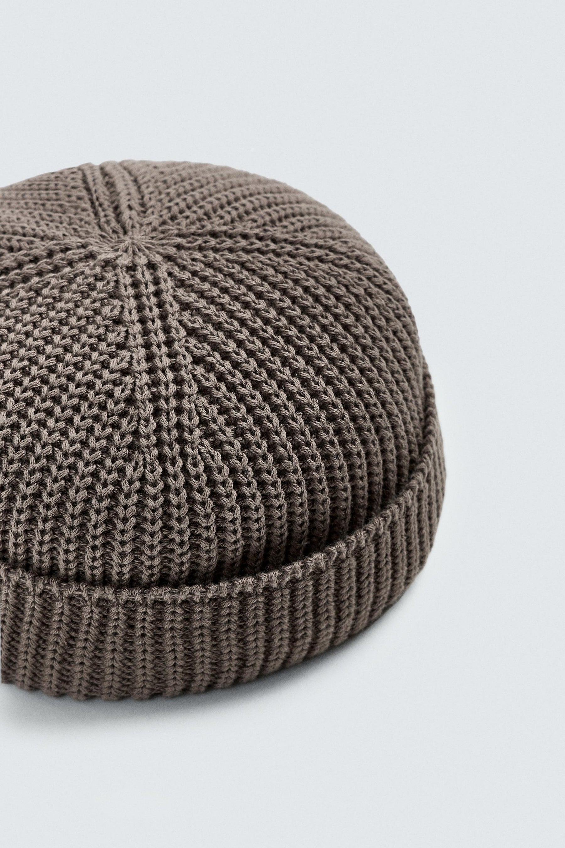 SHORT KNIT BEANIE - Image 5