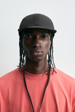 TECHNICAL FLAT PEAK CAP - Image 1