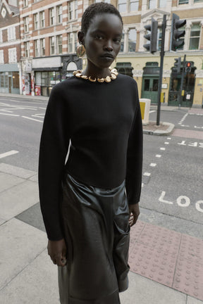 BEADED NECK KNIT JUMPER