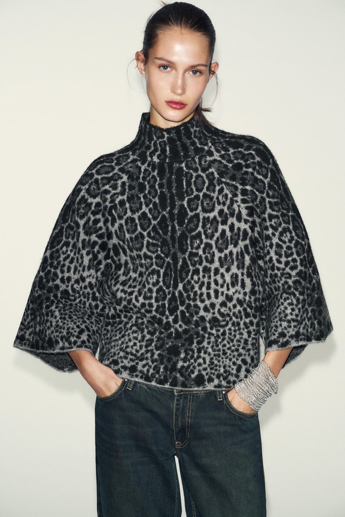 KNIT JUMPER WITH WIDE