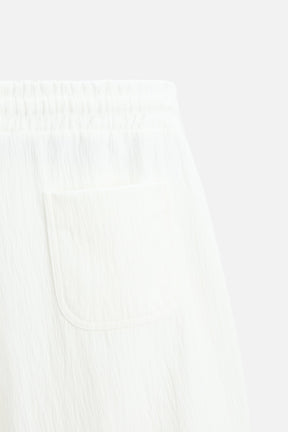 TEXTURED JOGGER BERMUDA SHORTS - Image 7