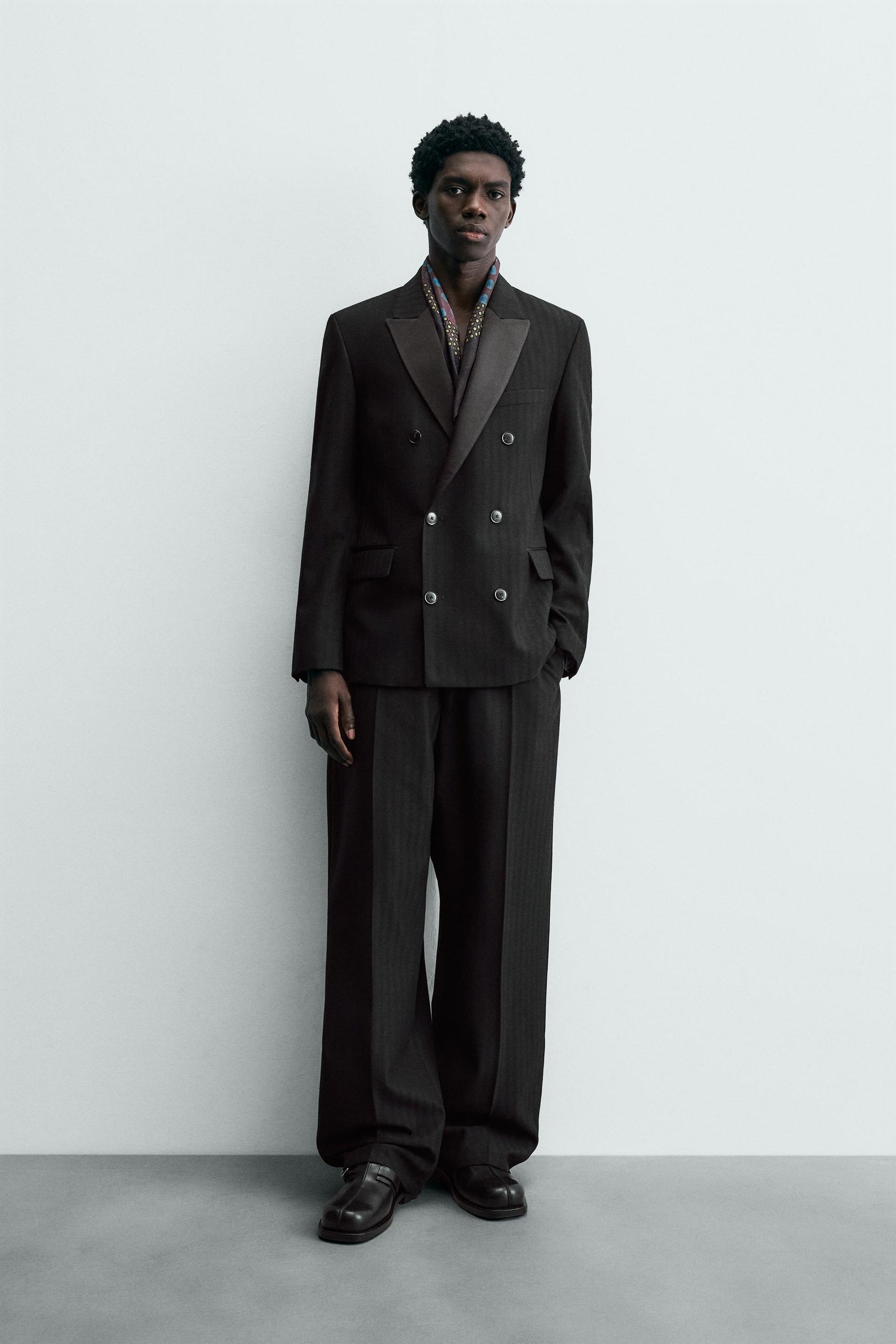 LIMITED EDITION DOUBLE-BREASTED SUIT BLAZER - Image 1