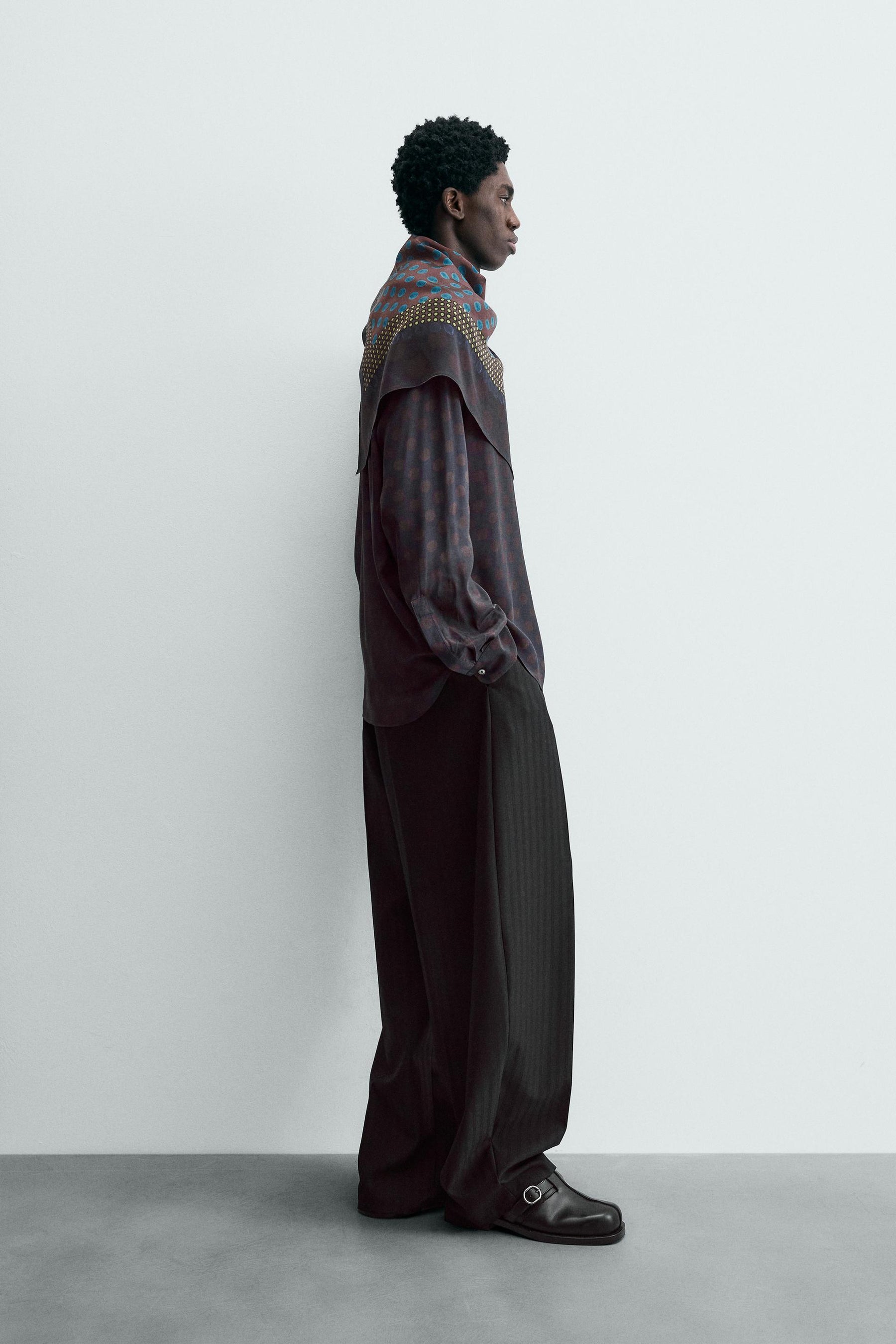 LIMITED EDITION CURVED FIT SUIT TROUSERS - Image 4