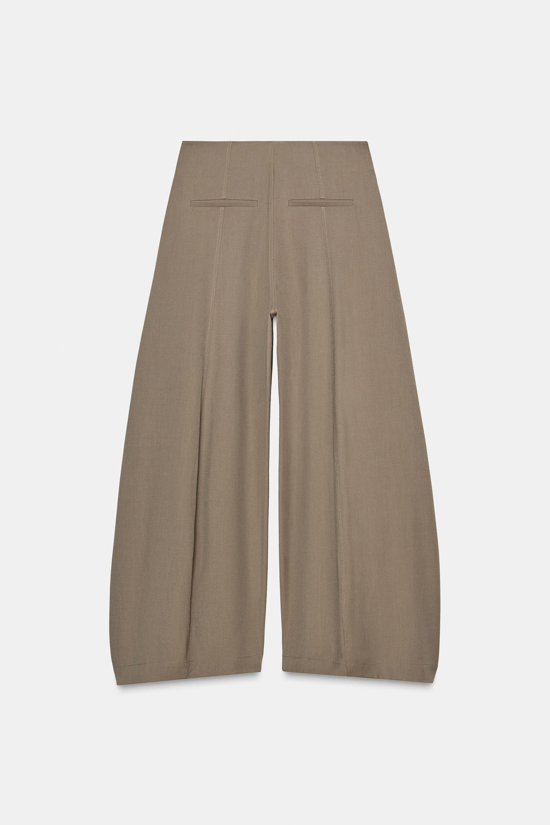 Volume wide-leg trousers