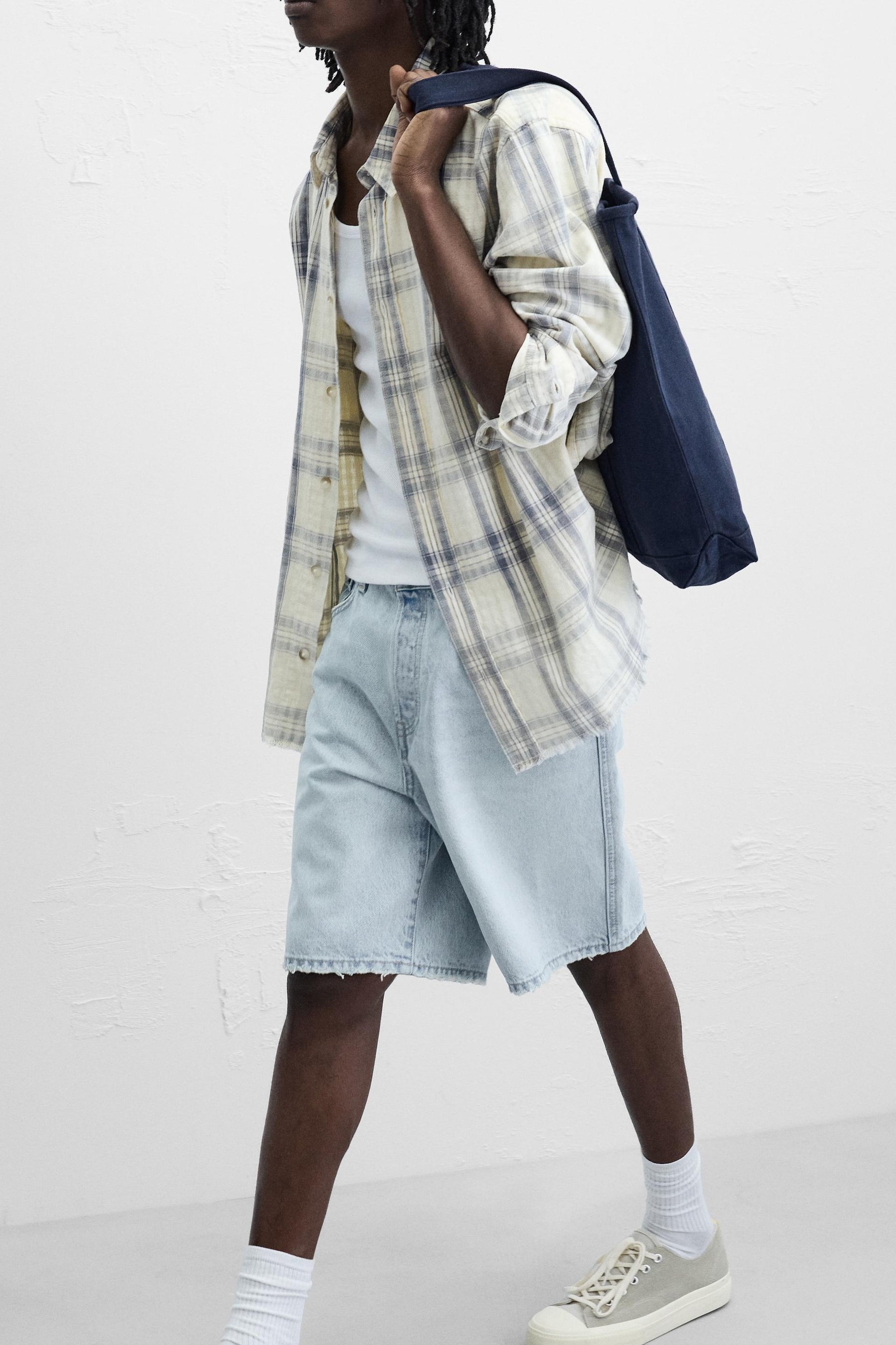 STRAIGHT-LEG DENIM BERMUDA SHORTS - Image 6