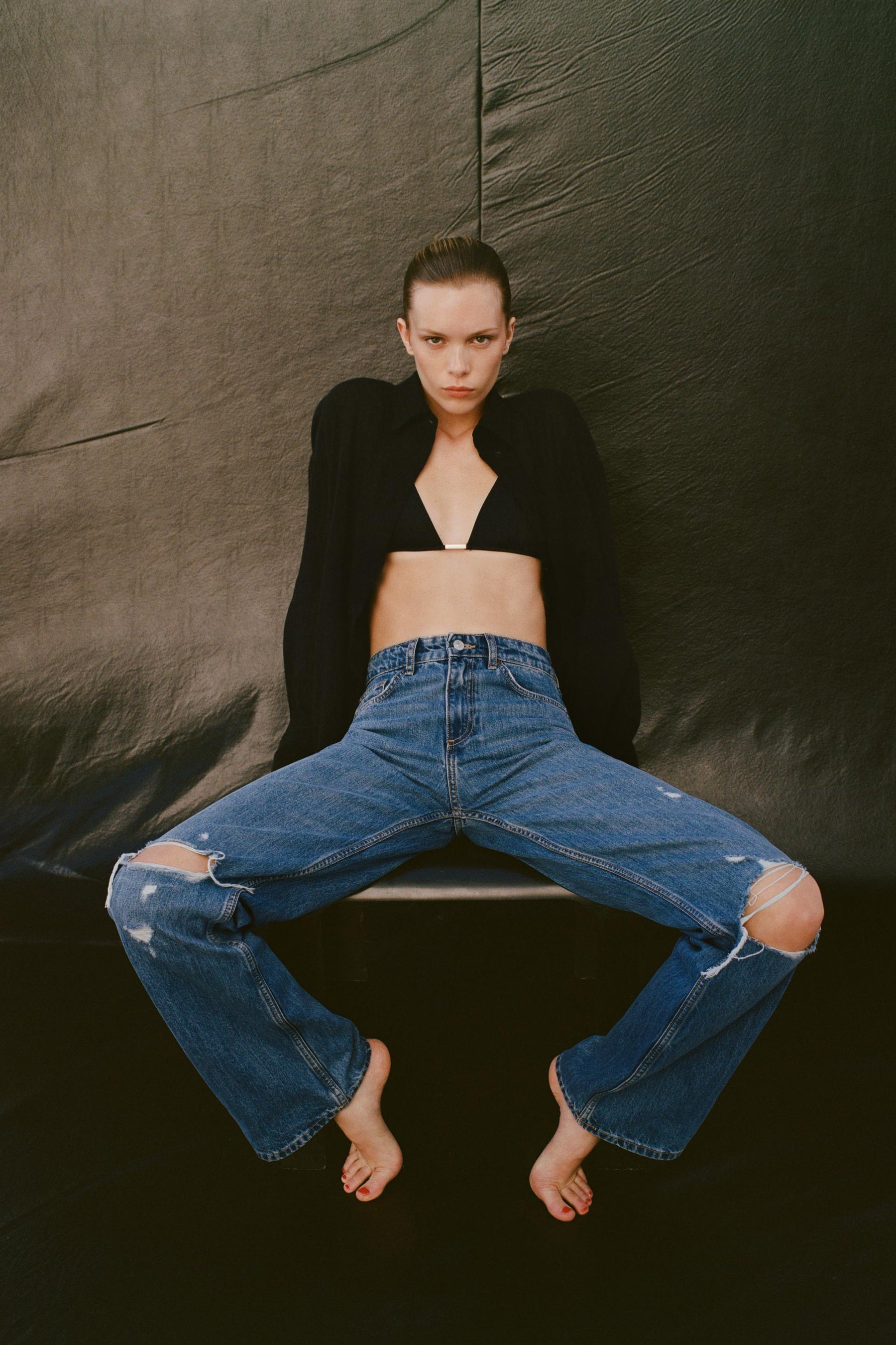 WIDE-LEG MID-WAIST JEANS