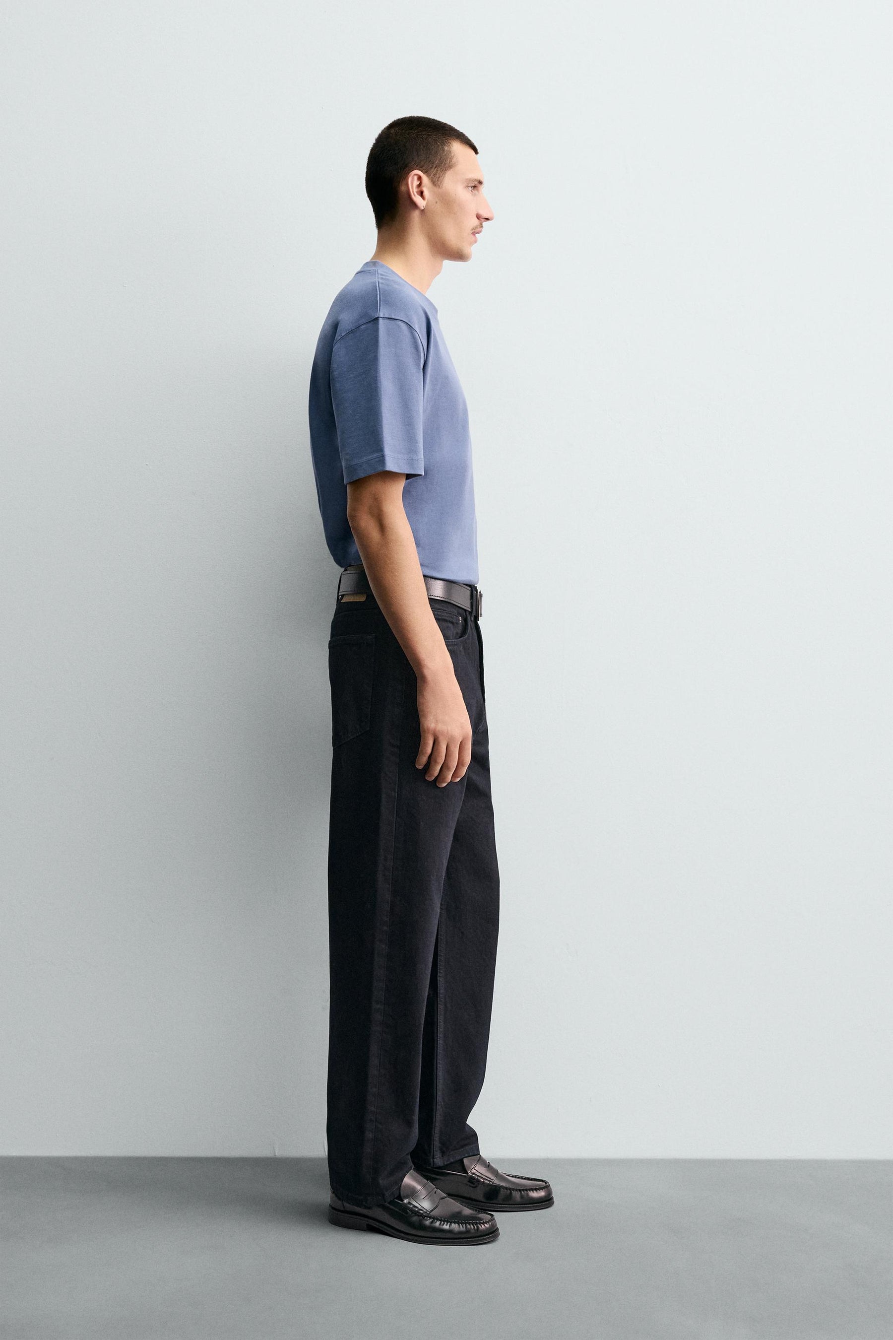 HEAVY WEIGHT SHORT SLEEVE T-SHIRT - Image 4