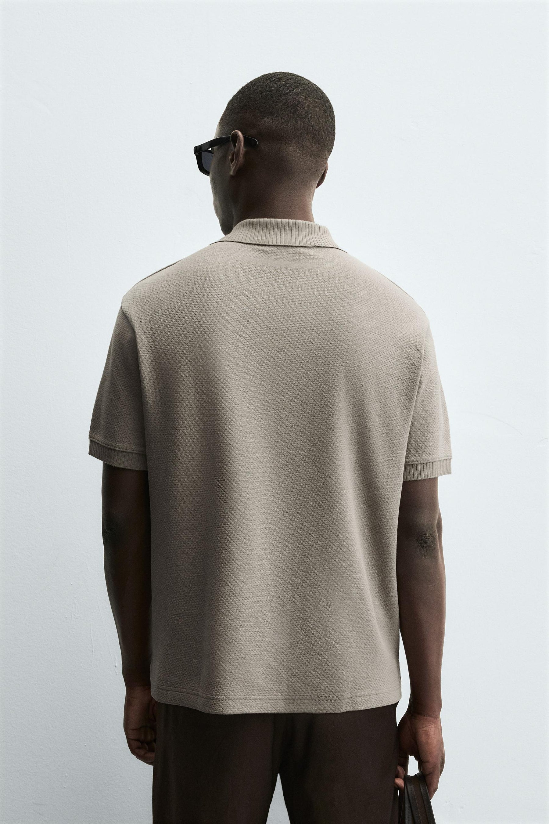 TEXTURED REGULAR FIT POLO SHIRT - Image 3