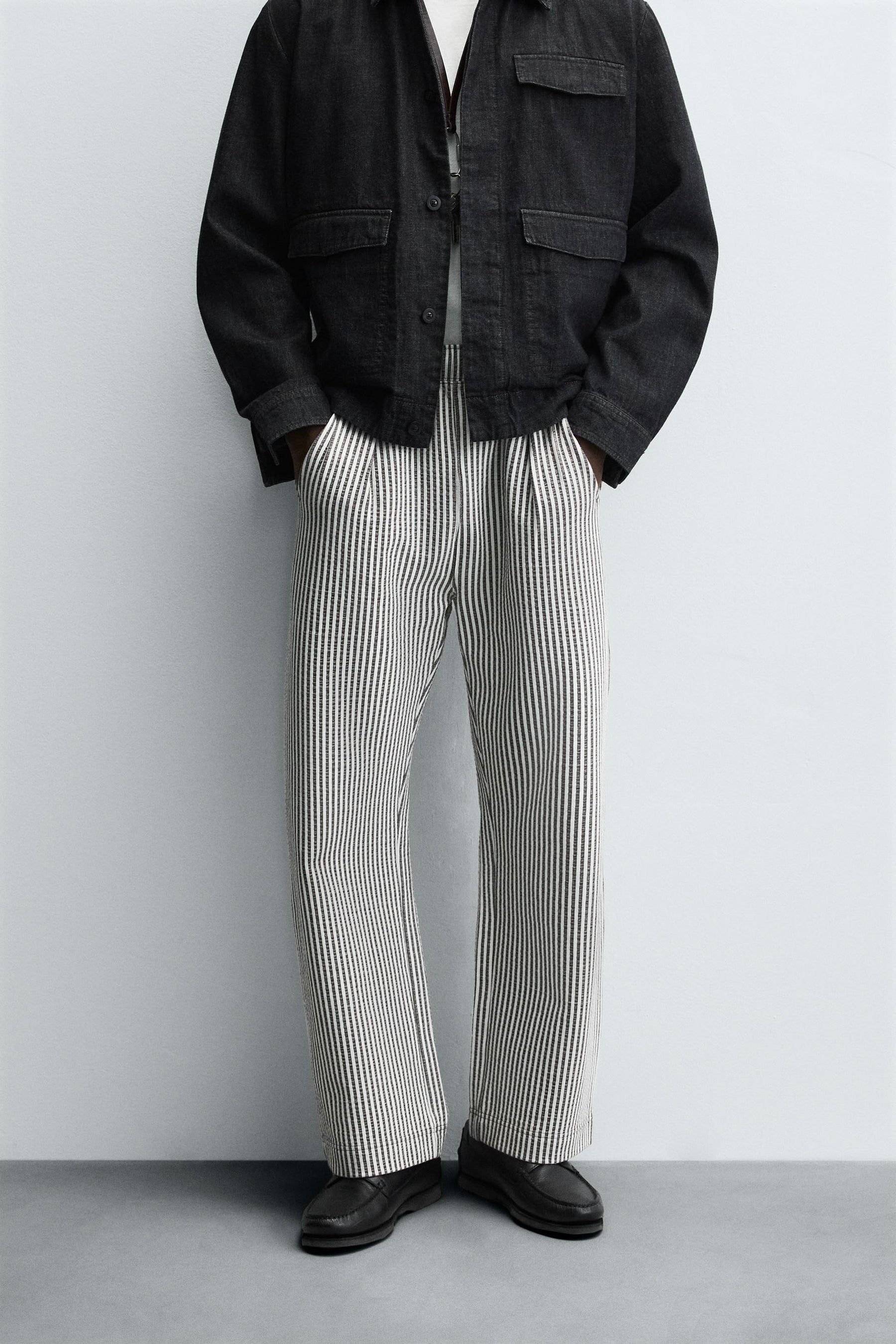 COMFORT STRIPED SEERSUCKER TROUSERS - Image 2