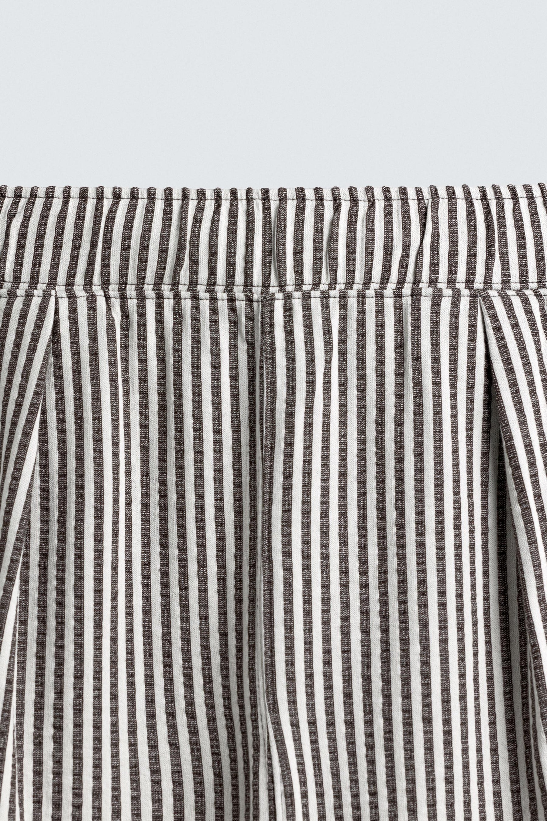 COMFORT STRIPED SEERSUCKER TROUSERS - Image 9