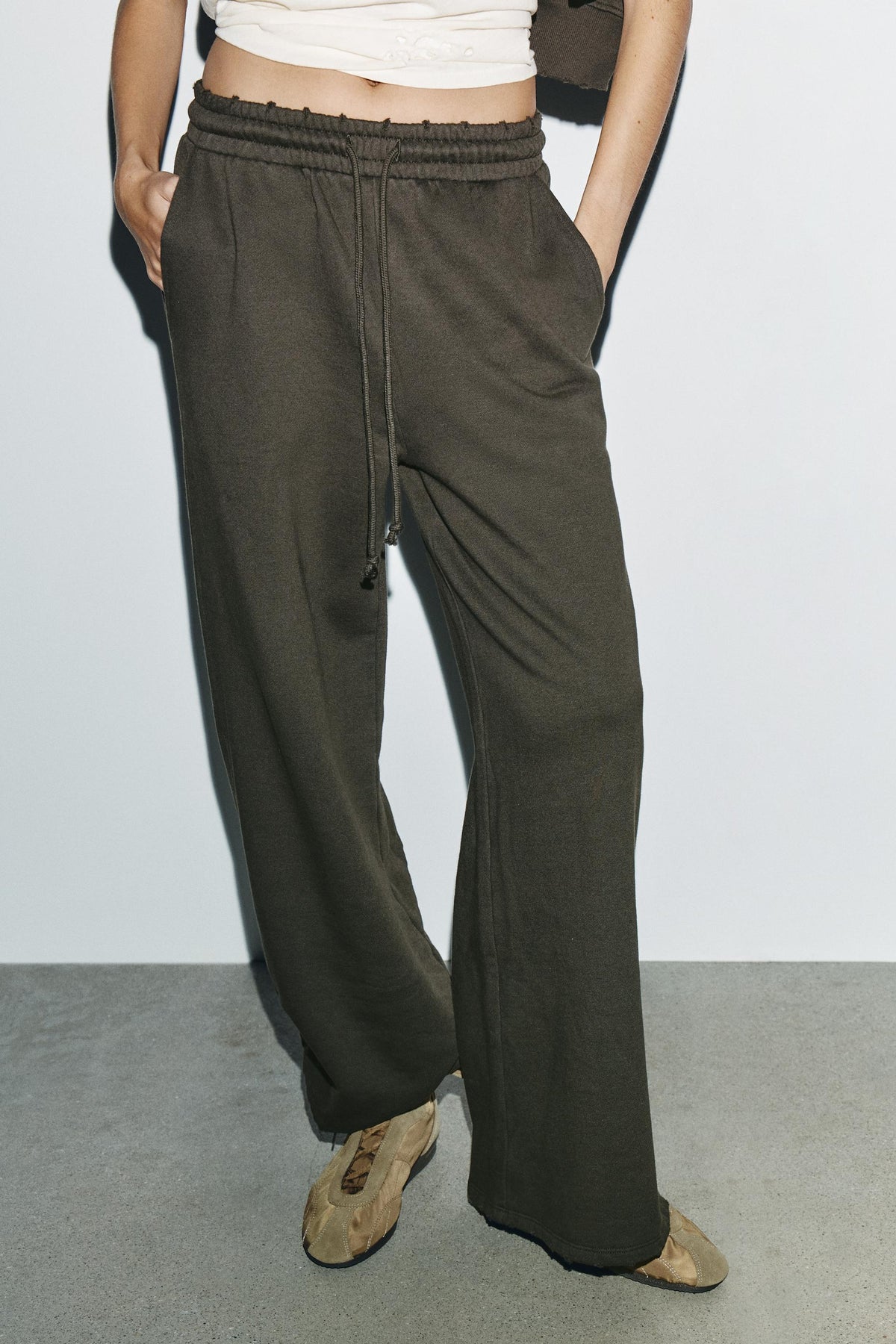 WASHED STUDDED TROUSERS