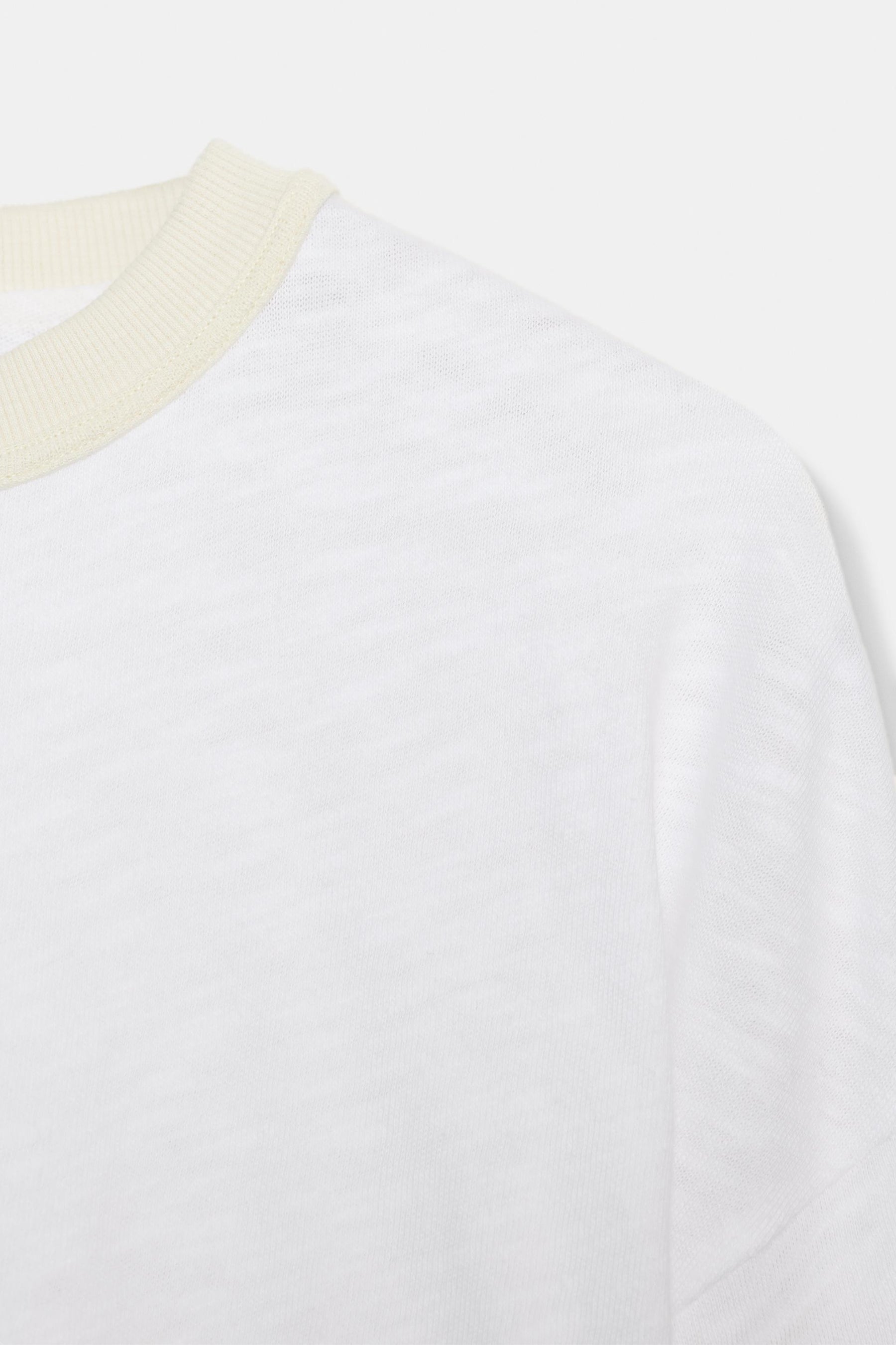 Contrast Neck T-Shirt