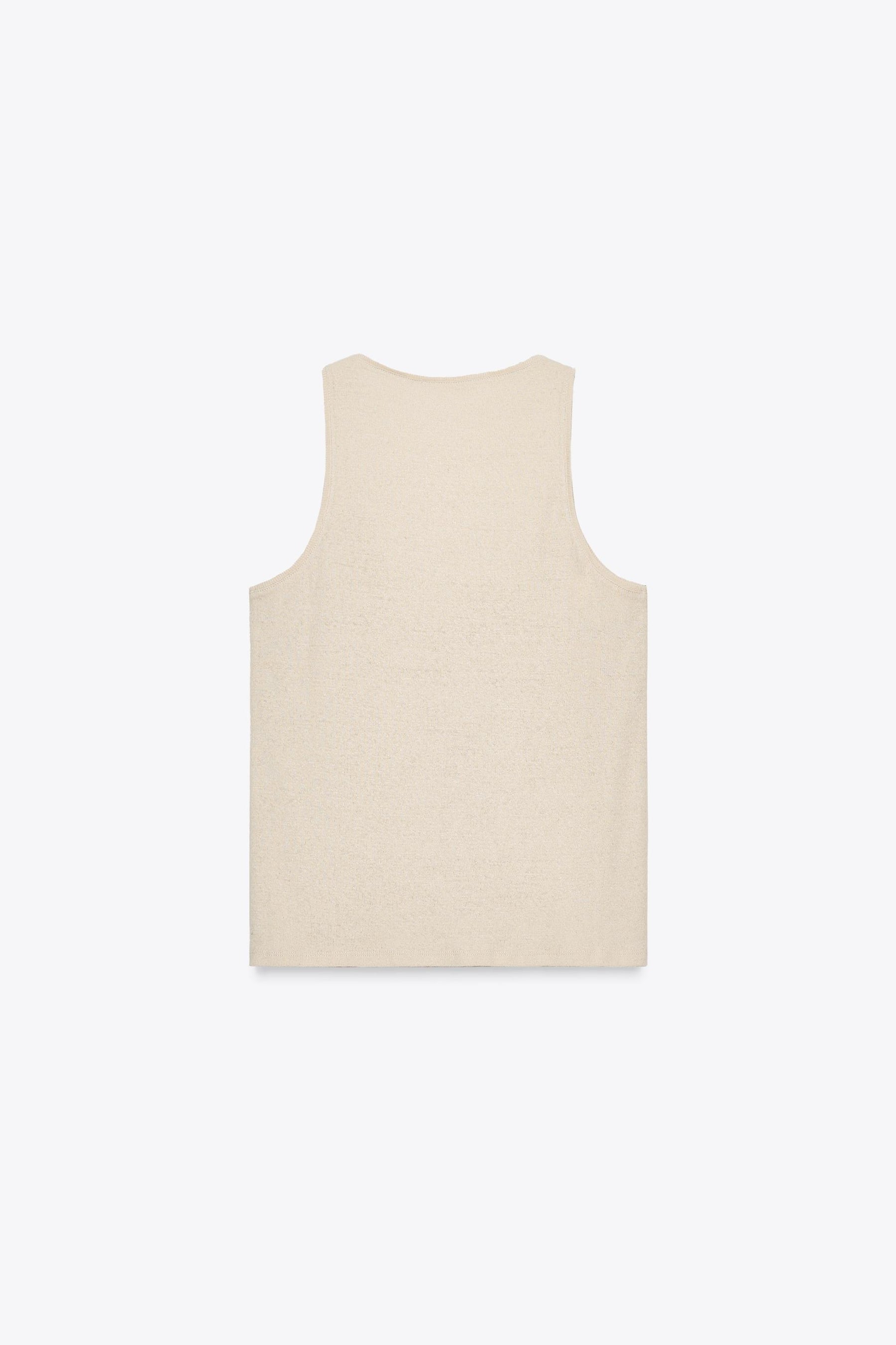 Linen-cotton strappy top.